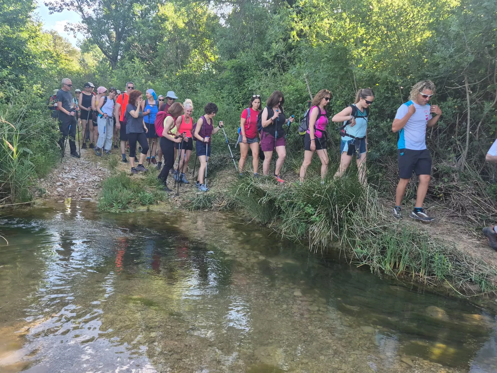 Marcha La Sotonera Pueblo a Pueblo de Plasencia del Monte a Bolea. Foto Juanlu Herrero