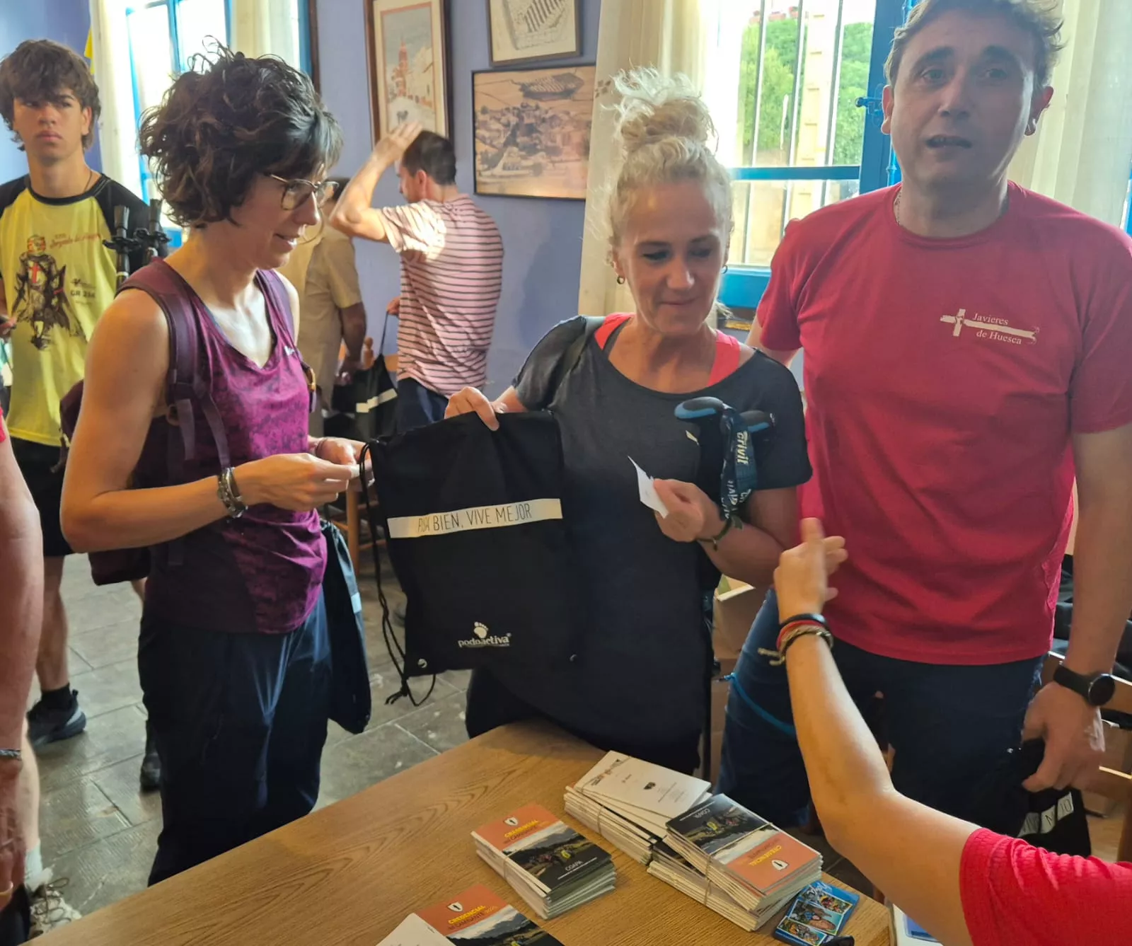 Marcha La Sotonera Pueblo a Pueblo de Plasencia del Monte a Bolea. Foto Juanlu Herrero