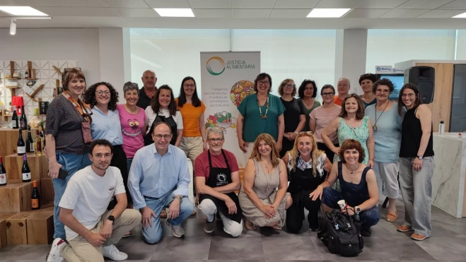 Cocinerosde comedores de diversos puntos de Aragón. Cocinerosde comedores de diversos puntos de Aragón.