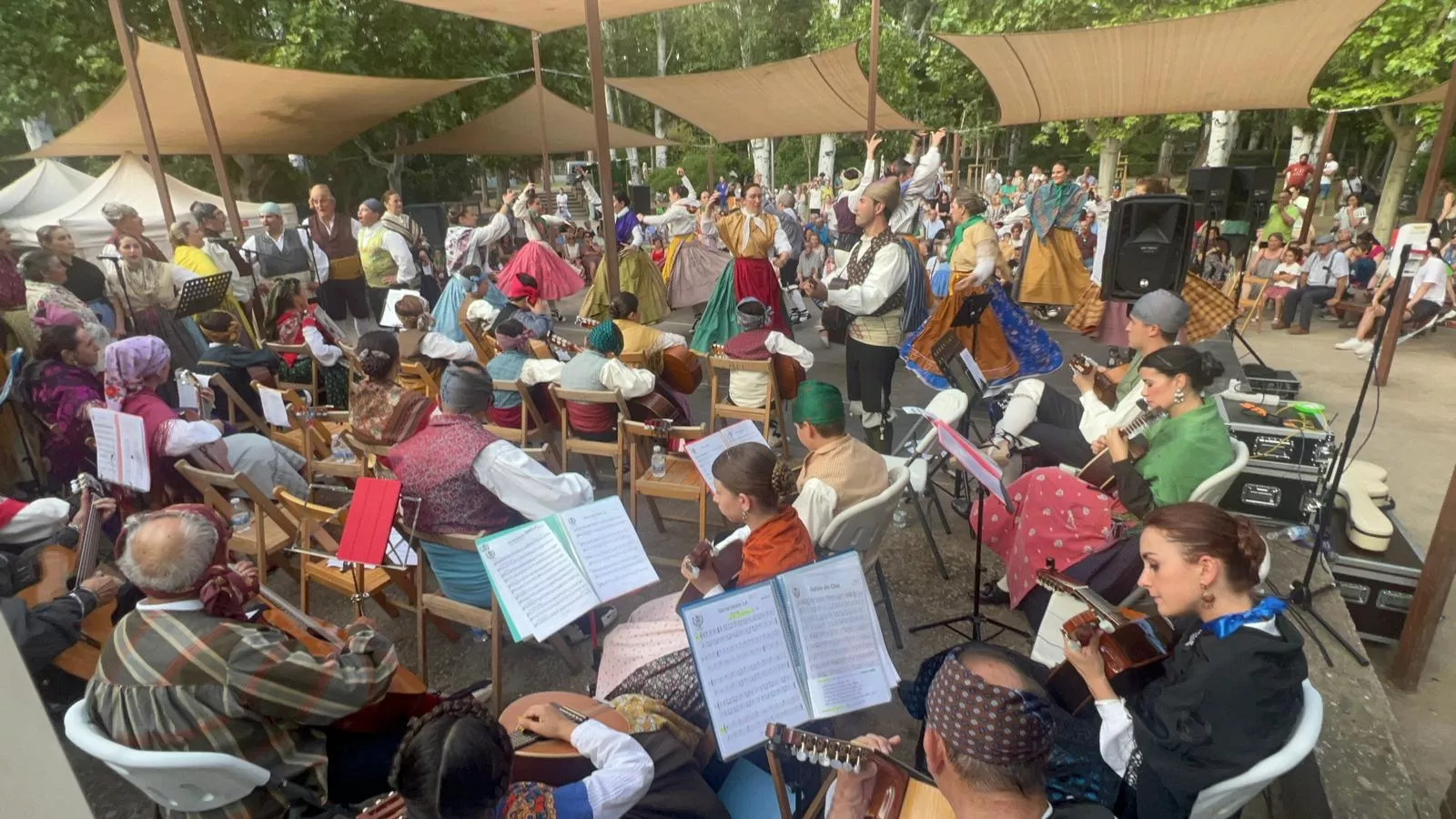 Fin de curso de la Escuela de Folklore Santa Cecilia.