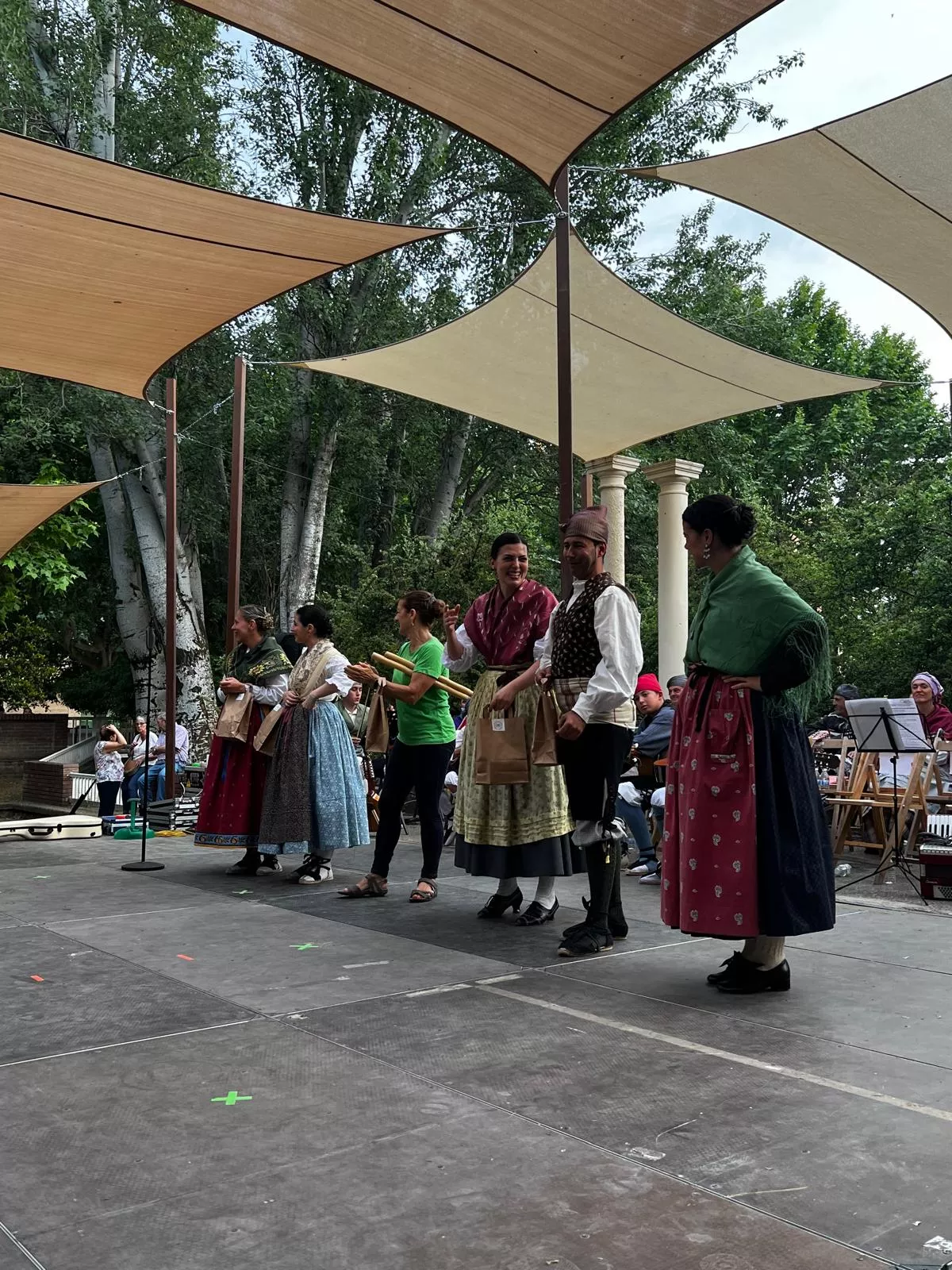 Fin de curso de la Escuela de Folklore Santa Cecilia.