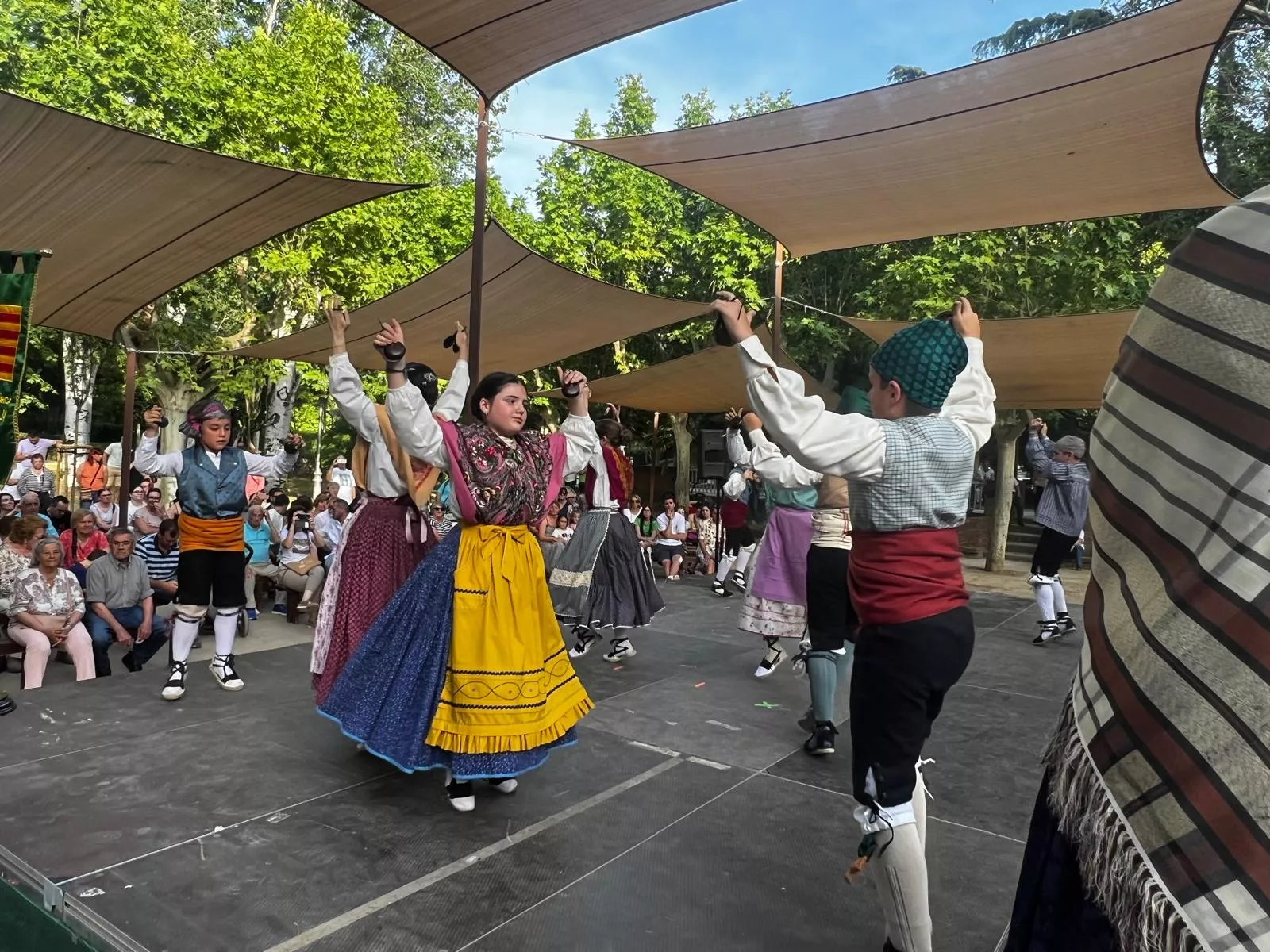 Fin de curso de la Escuela de Folklore Santa Cecilia.