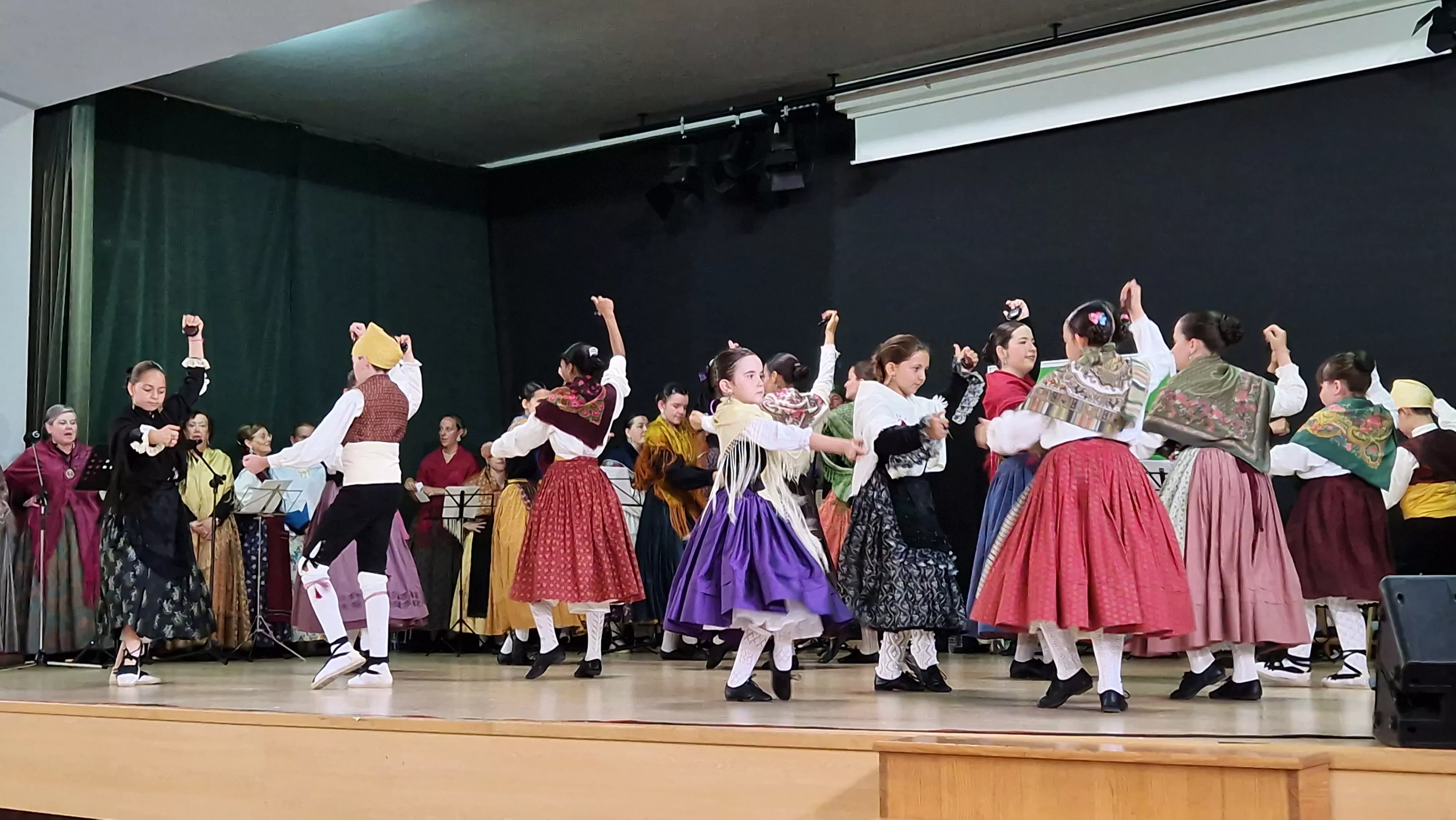 Final de curso 2024 2025 de la Escuela de Música y Folklore de Huesca.  Foto Myriam Martínez 