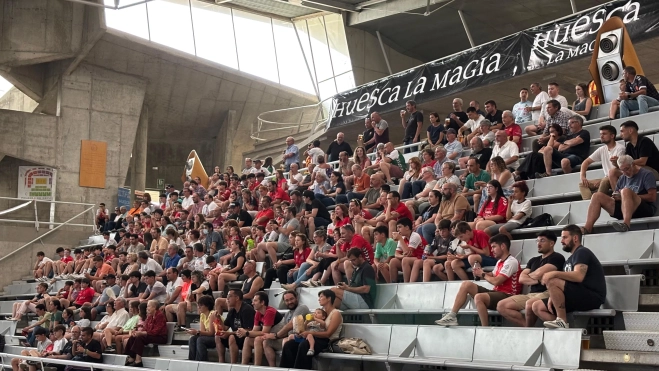 Aficionados de Bada en el Palacio de los Deportes Aficionados de Bada en el Palacio de los Deportes