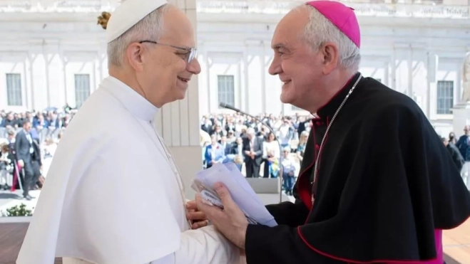 El Papa León XIV y Ángel Pérez Pueyo El Papa León XIV y Ángel Pérez Pueyo