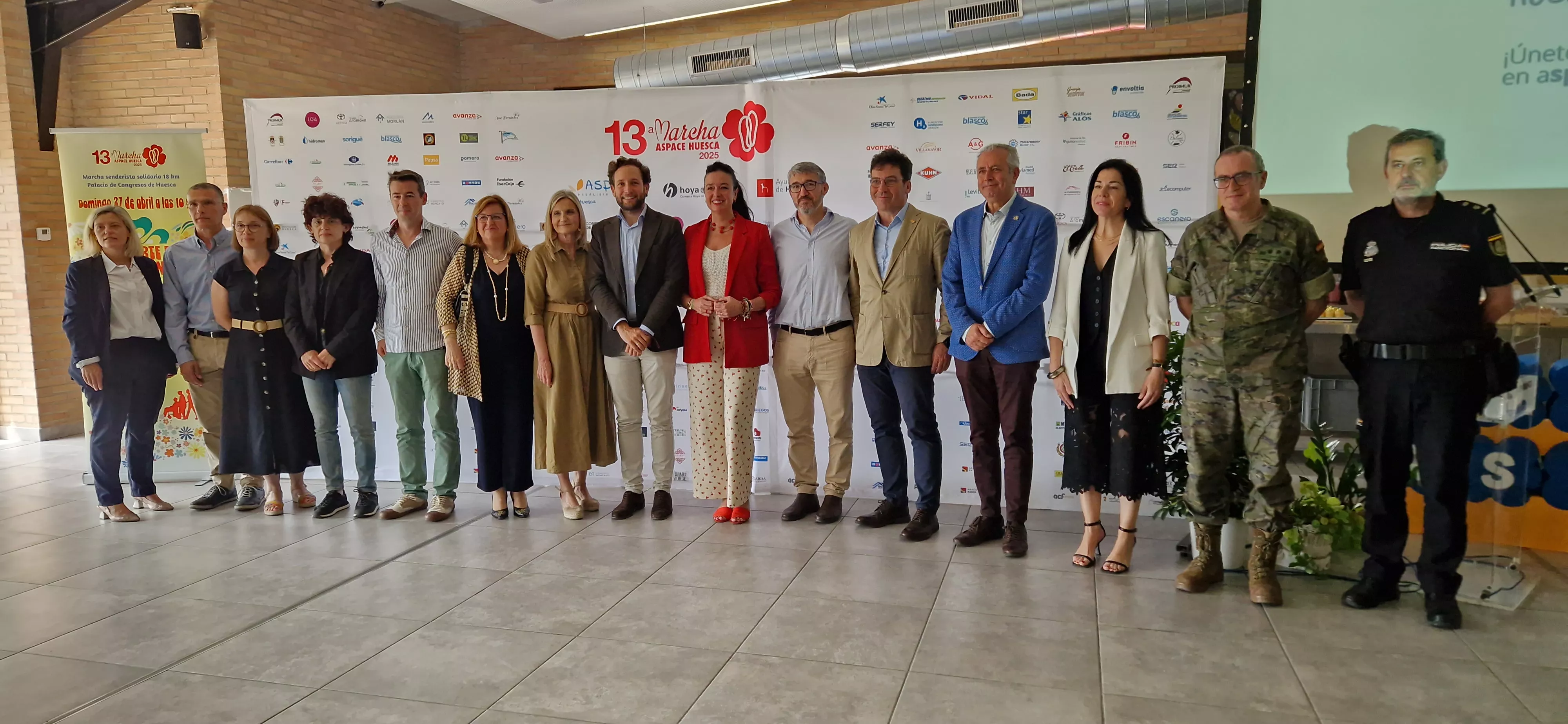 Autoridades, en el almuerzo de agradecimiento por la 13º Marcha Aspace Huesca. Foto Myriam Martínez 