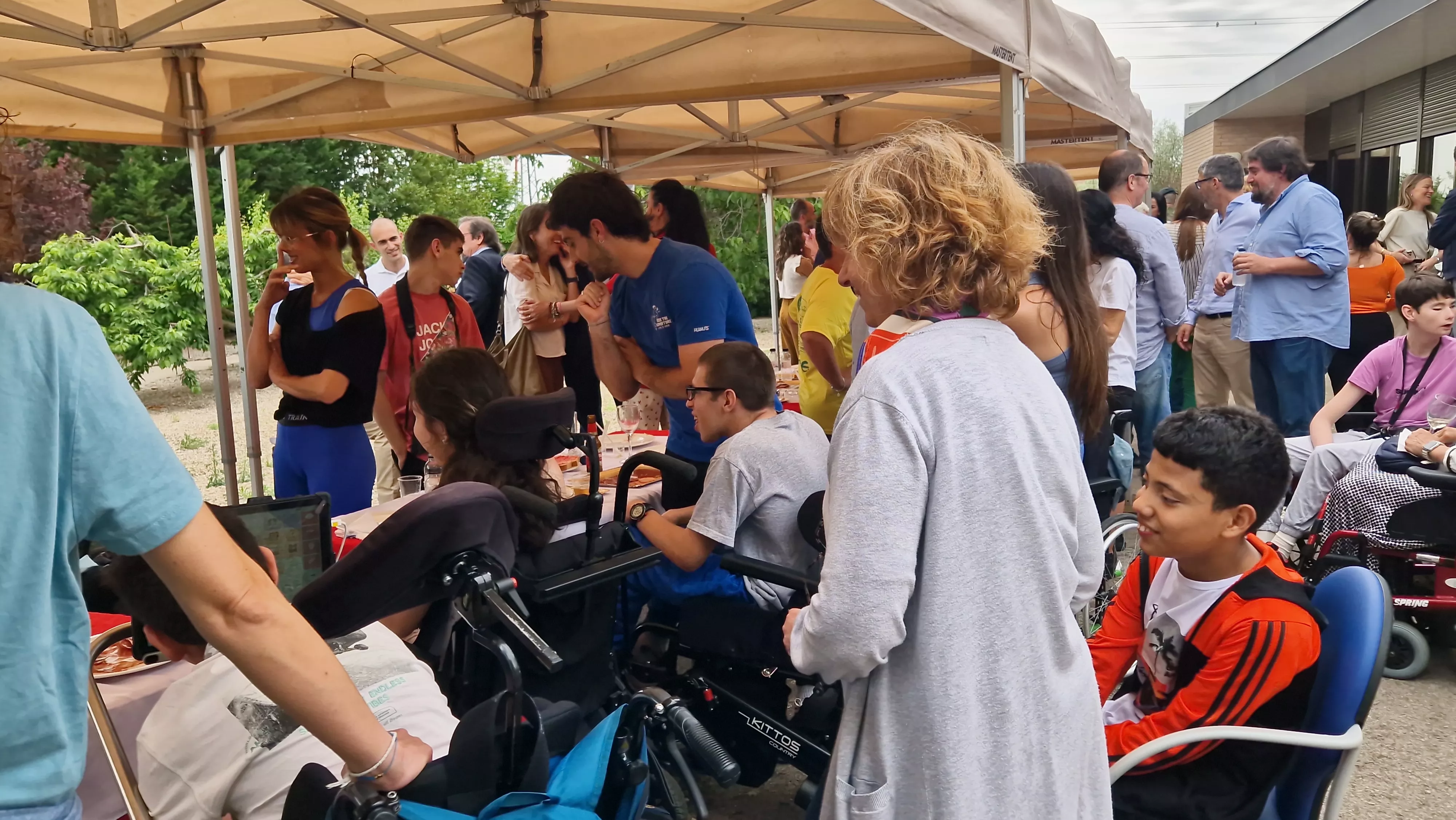 Almuerzo de agradecimiento por la 13º Marcha Aspace Huesca. Foto Myriam Martínez 