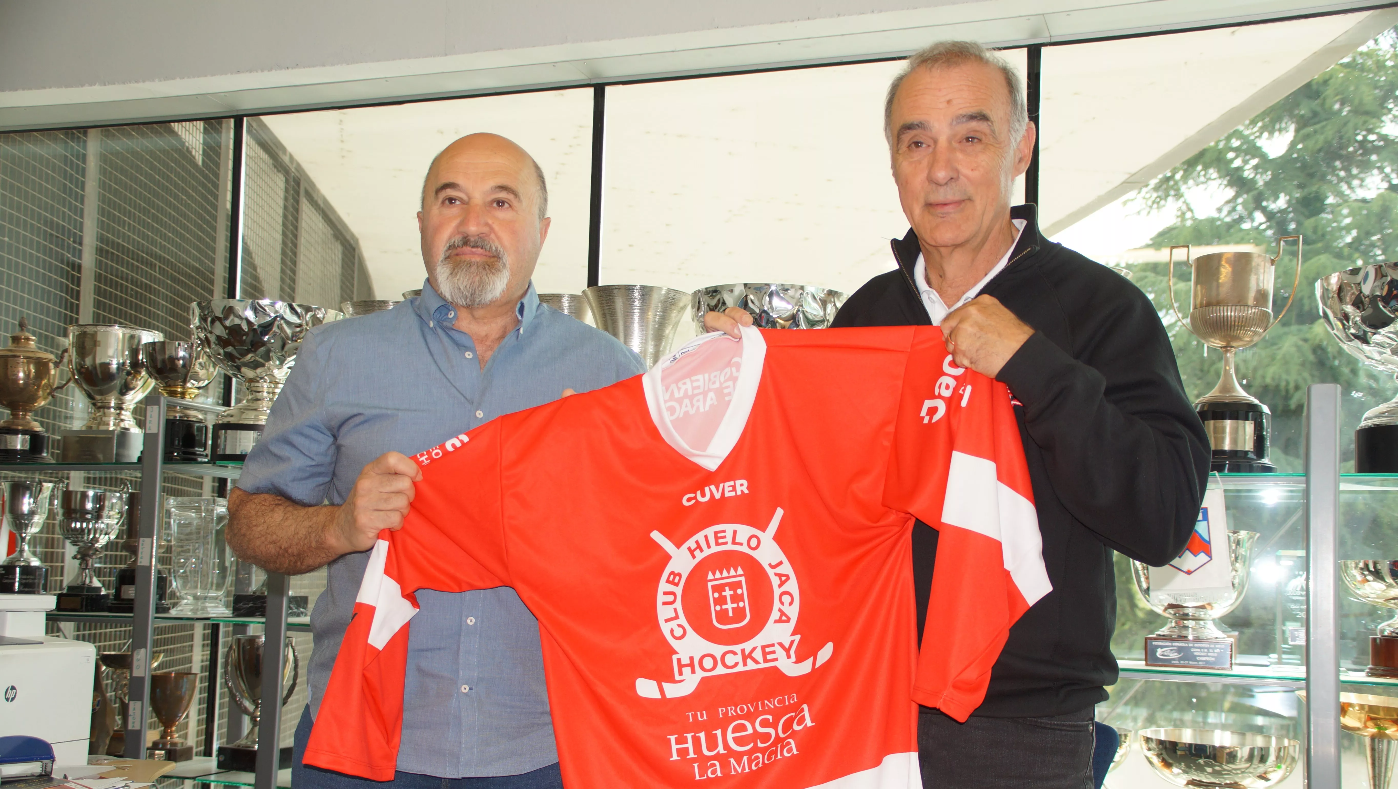 Antonio Betrán y Vincent Friyia. FOTO REBECA RUIZ Antonio Betrán y Vincent Friyia. FOTO REBECA RUIZ