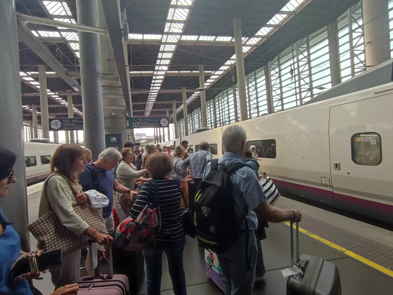 Trasbordo en Madrid Atocha Almudena Grandes