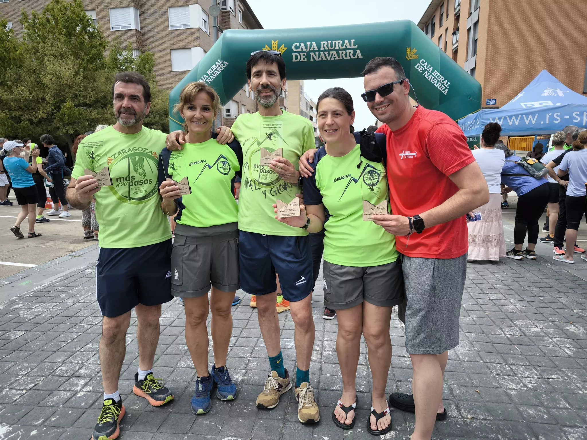 Los Javieres Iván Jaime y Nacho Dapena en el Oreka Marcha Nórdica de Ansoain