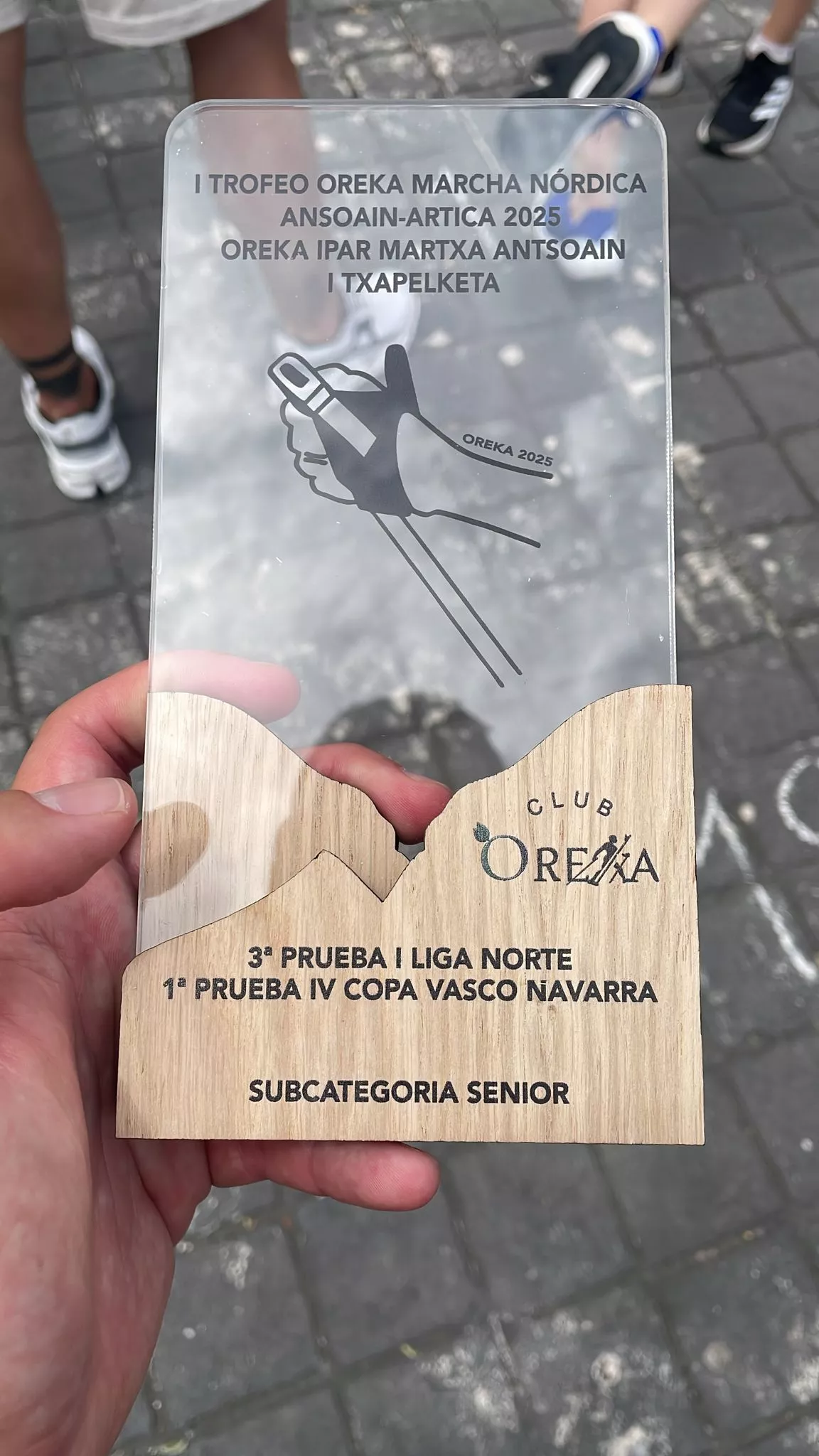 Los Javieres Iván Jaime y Nacho Dapena en el Oreka Marcha Nórdica de Ansoain