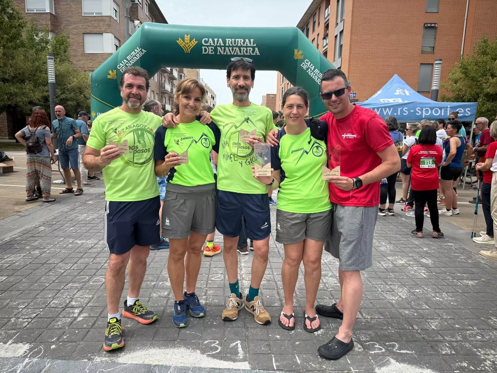 Los Javieres Iván Jaime y Nacho Dapena en el Oreka Marcha Nórdica de Ansoain