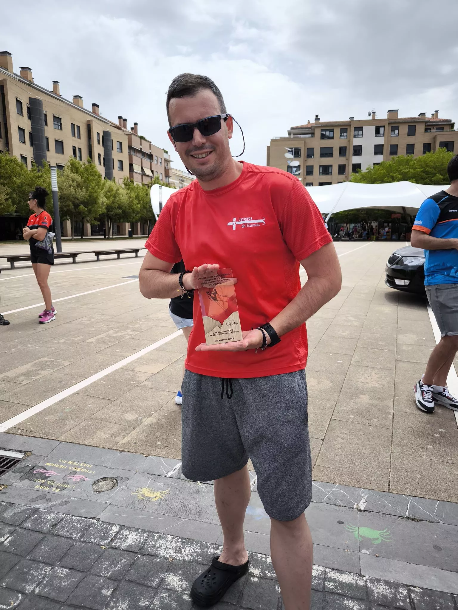 Los Javieres Iván Jaime y Nacho Dapena en el Oreka Marcha Nórdica de Ansoain