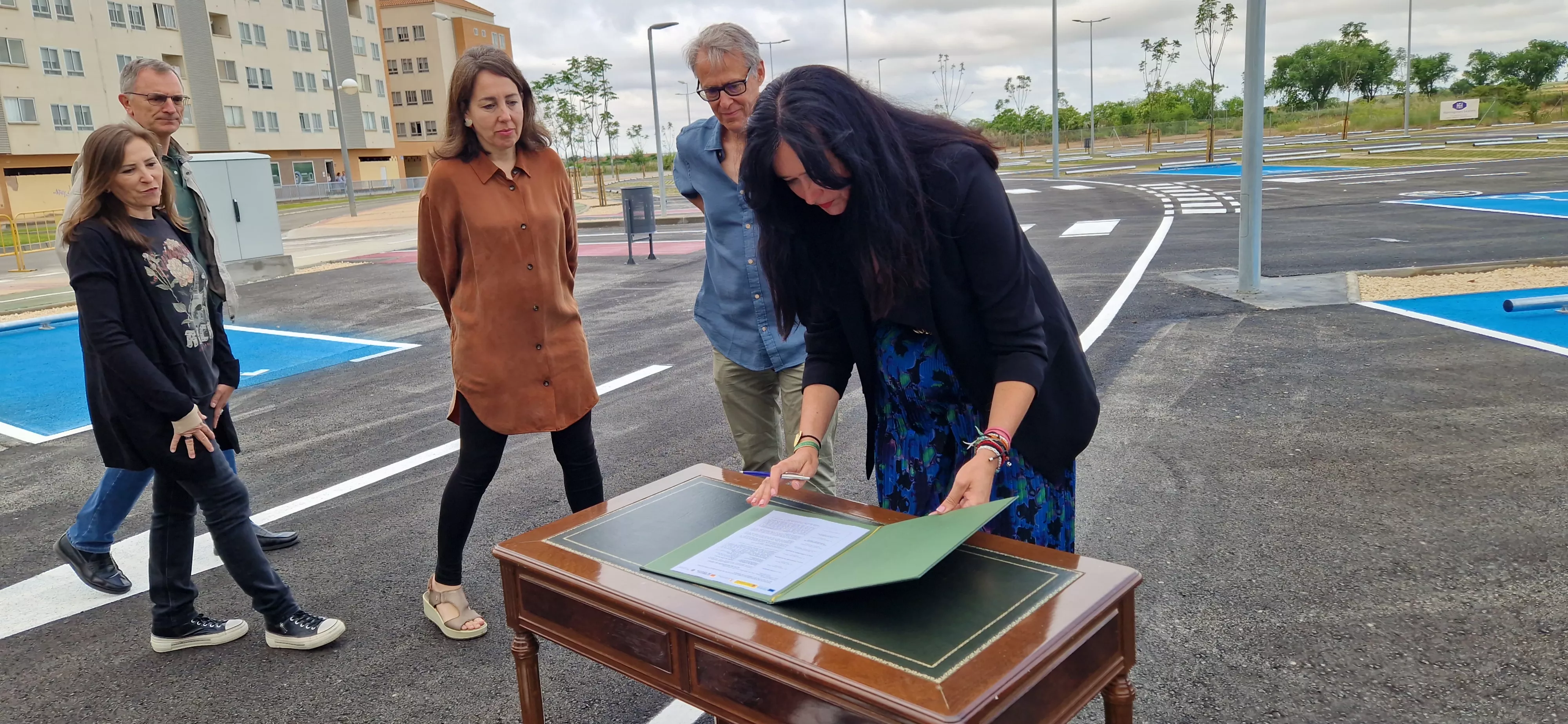 Puesta en servicio del parquin de Pilar Lorengar. Foto Myriam Martínez 