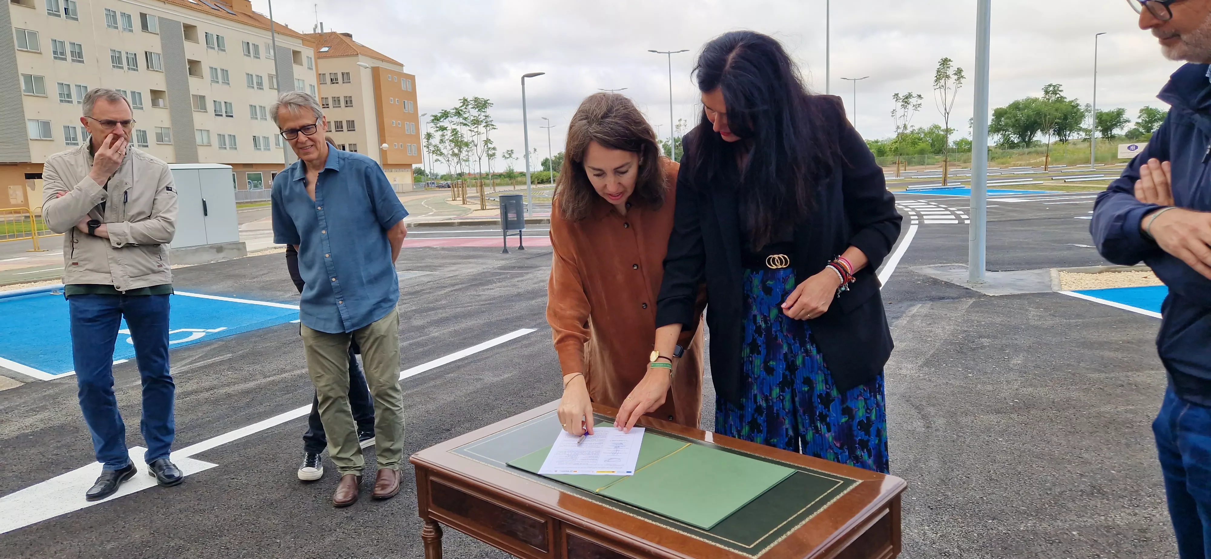 Puesta en servicio del parquin de Pilar Lorengar. Foto Myriam Martínez 