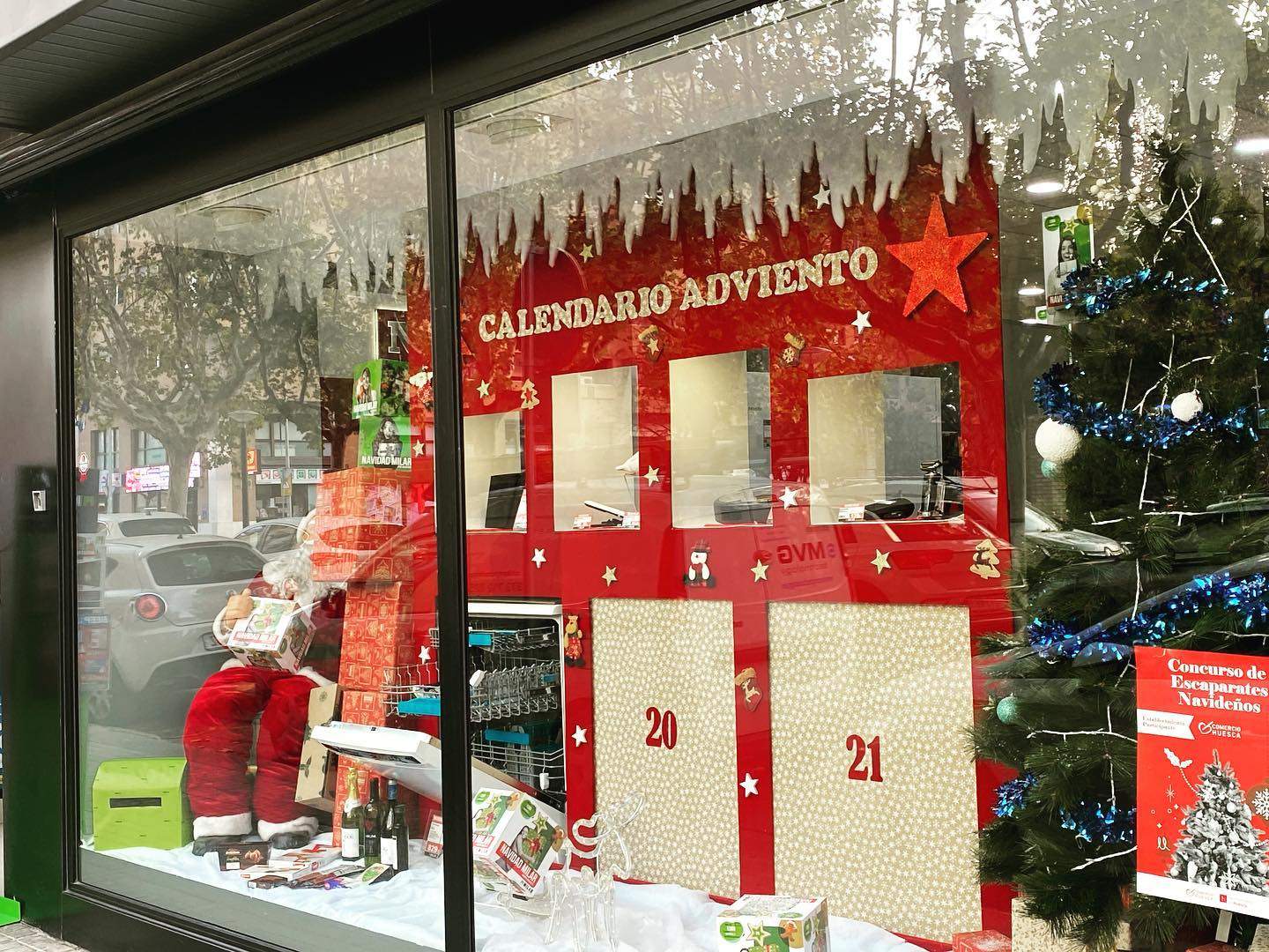 Naf Naf, mejor escaparate navideño en Huesca