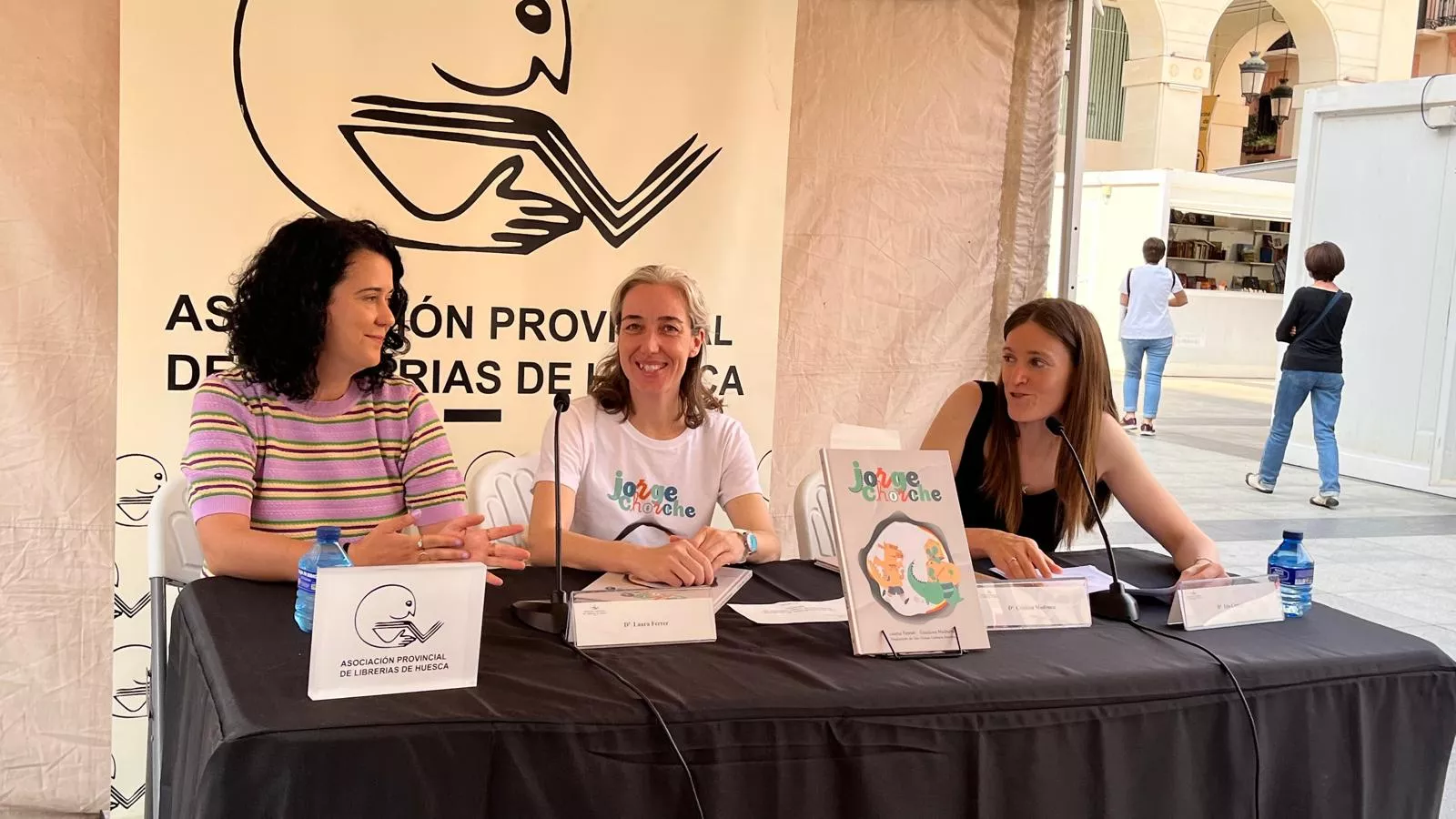 Presentación de 'Jorge/Chorche' con Cristina Madrona, Laura Ferrer e Iris Campo en la 41 Feria del Libro de Huesca. Foto Mercedes Manterola