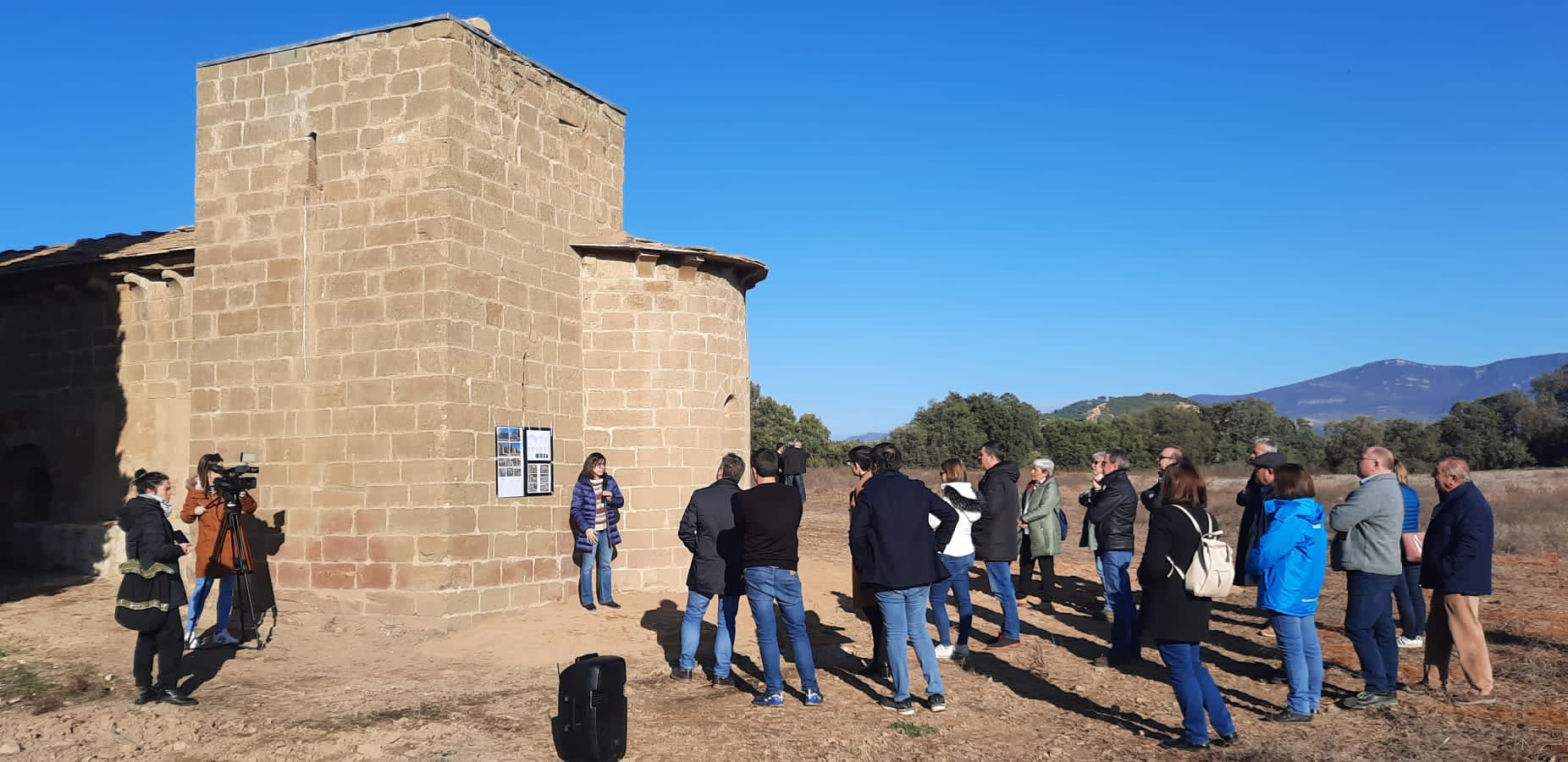 Imágenes de la ermita de Santa Lucía de Ayerbe restaurada