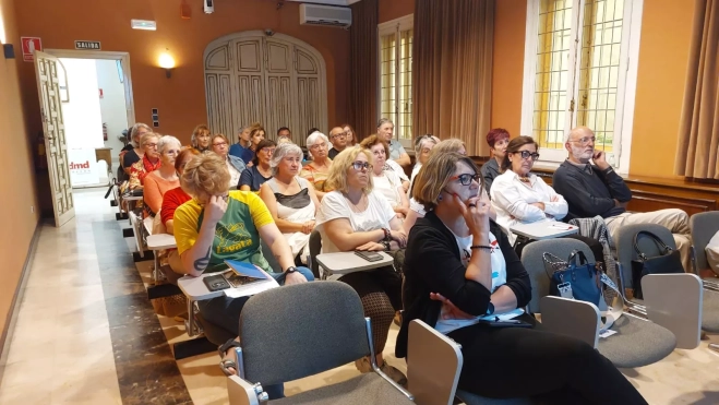 Público presente en el IEA Público presente en el IEA