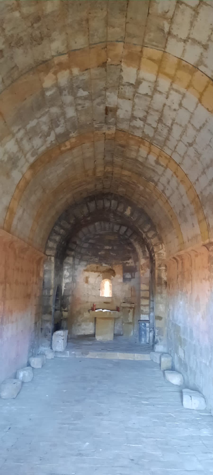 Imágenes de la ermita de Santa Lucía de Ayerbe restaurada