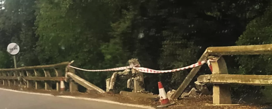 Situación del vallado de seguridad en la A-130 en Monzón.