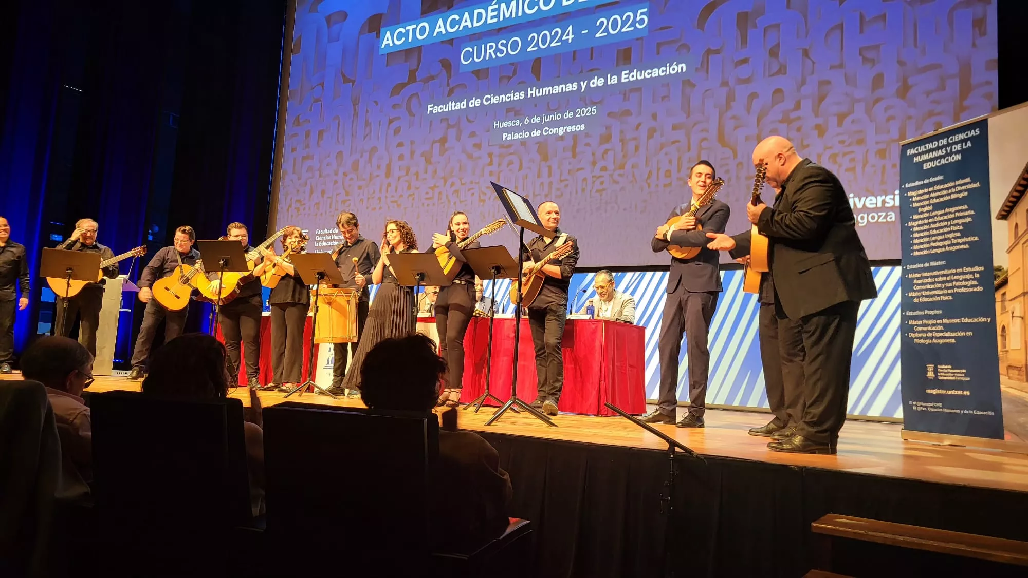 Graduación Facultad de Ciencias Humanas y de la Eduación. Foto Javier García Antón