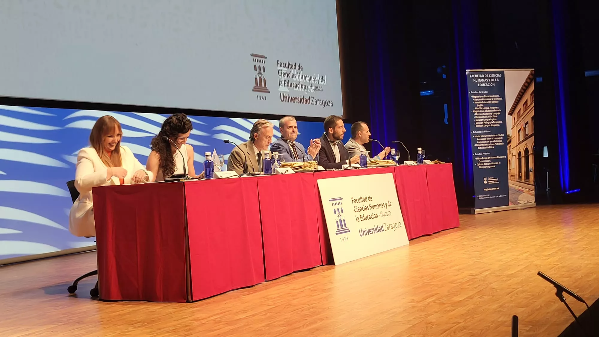 Graduación Facultad de Ciencias Humanas y de la Eduación. Foto Javier García Antón