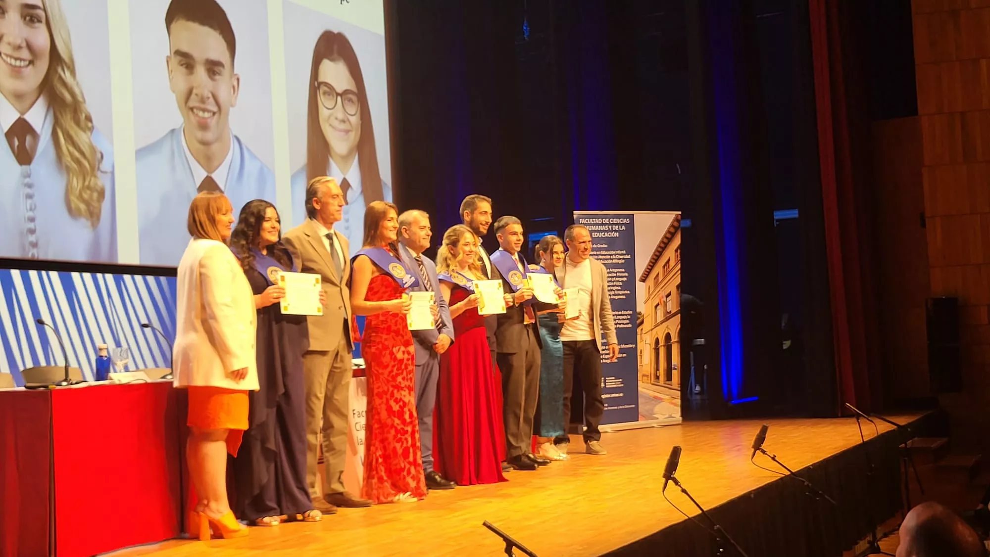 Graduación Facultad de Ciencias Humanas y de la Eduación. Foto Javier García Antón