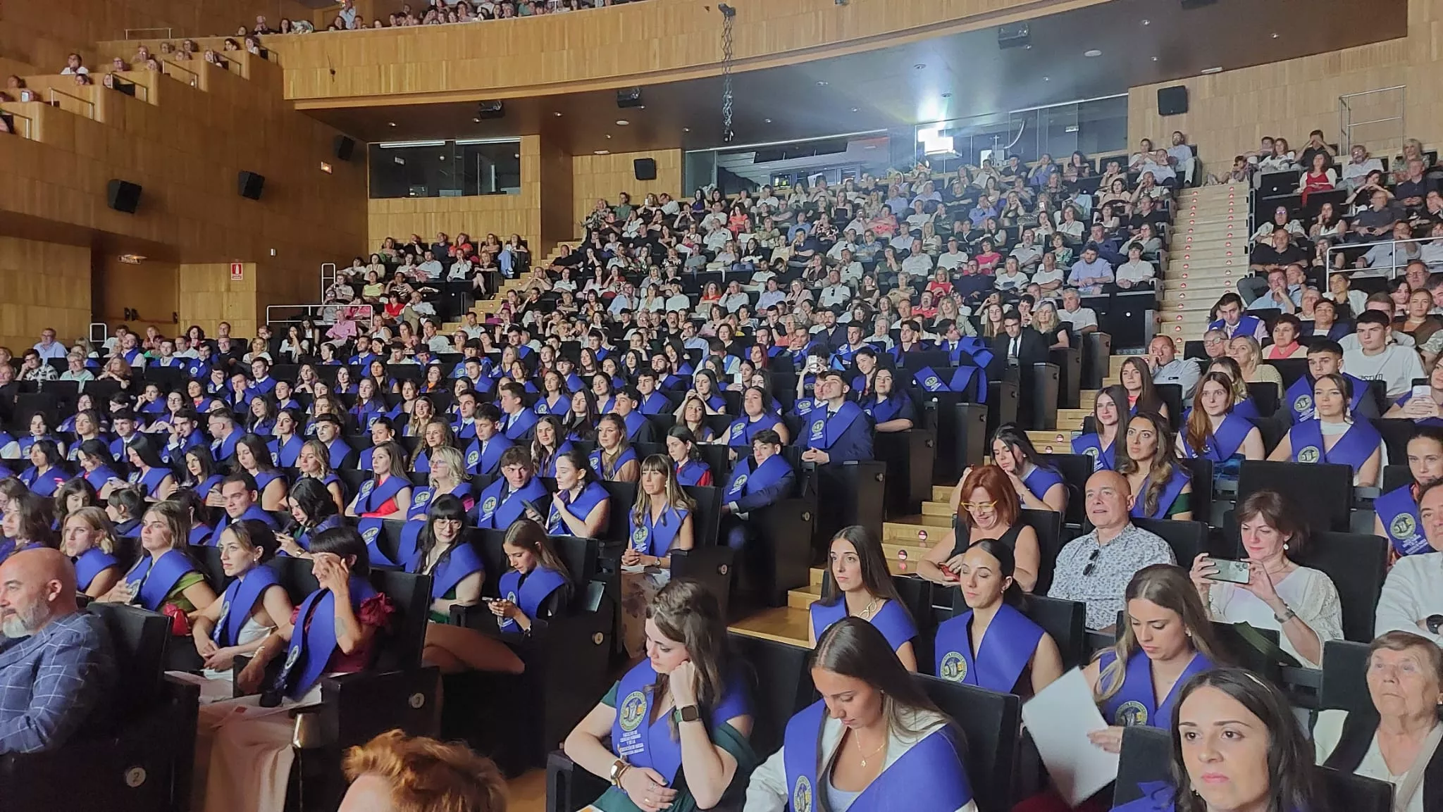 El Palacio de Congresos en la Graduación de la Facultad de Educación El Palacio de Congresos en la Graduación de la Facultad de Educación