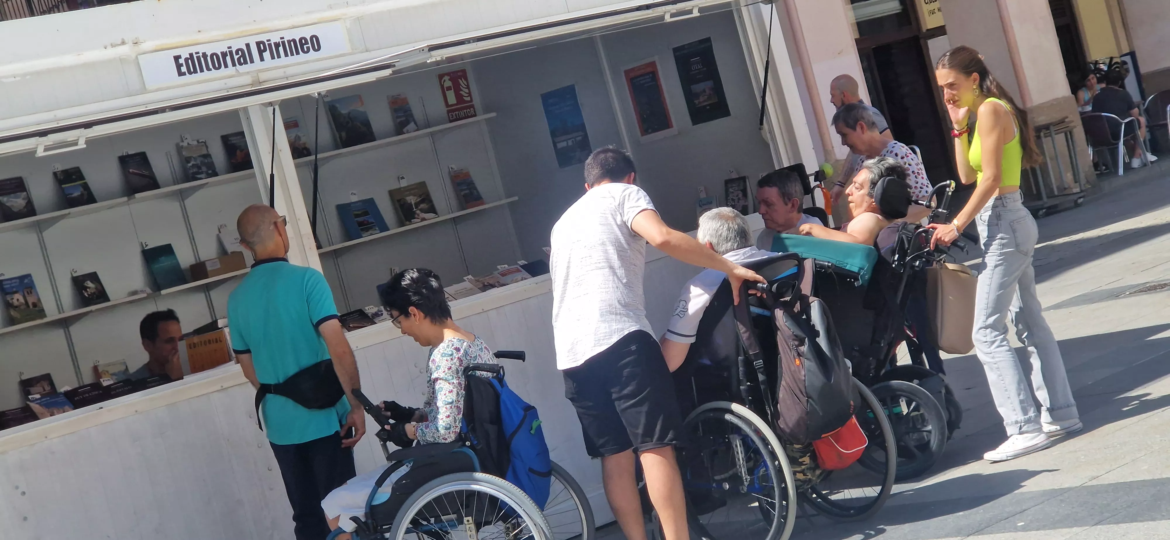 Jornada del sábado de la 41ª Feria del Libro de Huesca. Foto Myriam Martínez