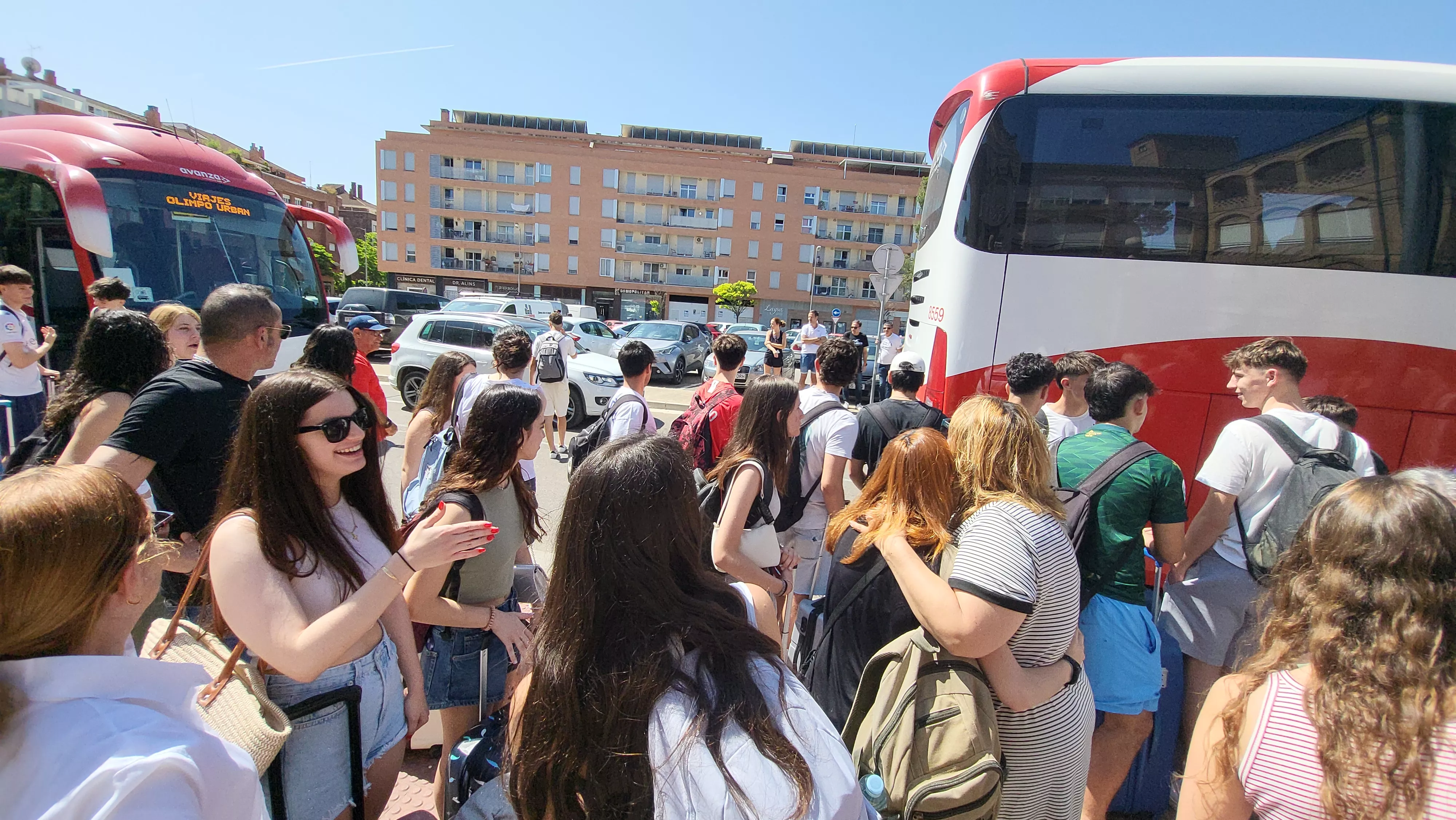 Estudiantes de Huesca viajan a Salou tras el bachillerato y la PAU. Foto Mercedes Manterola