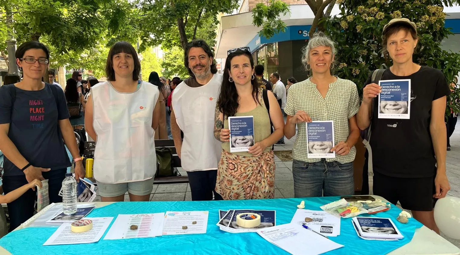 El Movimiento Off alerta en Huesca del impacto en los menores de la adicción digital. Foto Mercedes Manterola El Movimiento Off alerta en Huesca del impacto en los menores de la adicción digital. Foto Mercedes Manterola