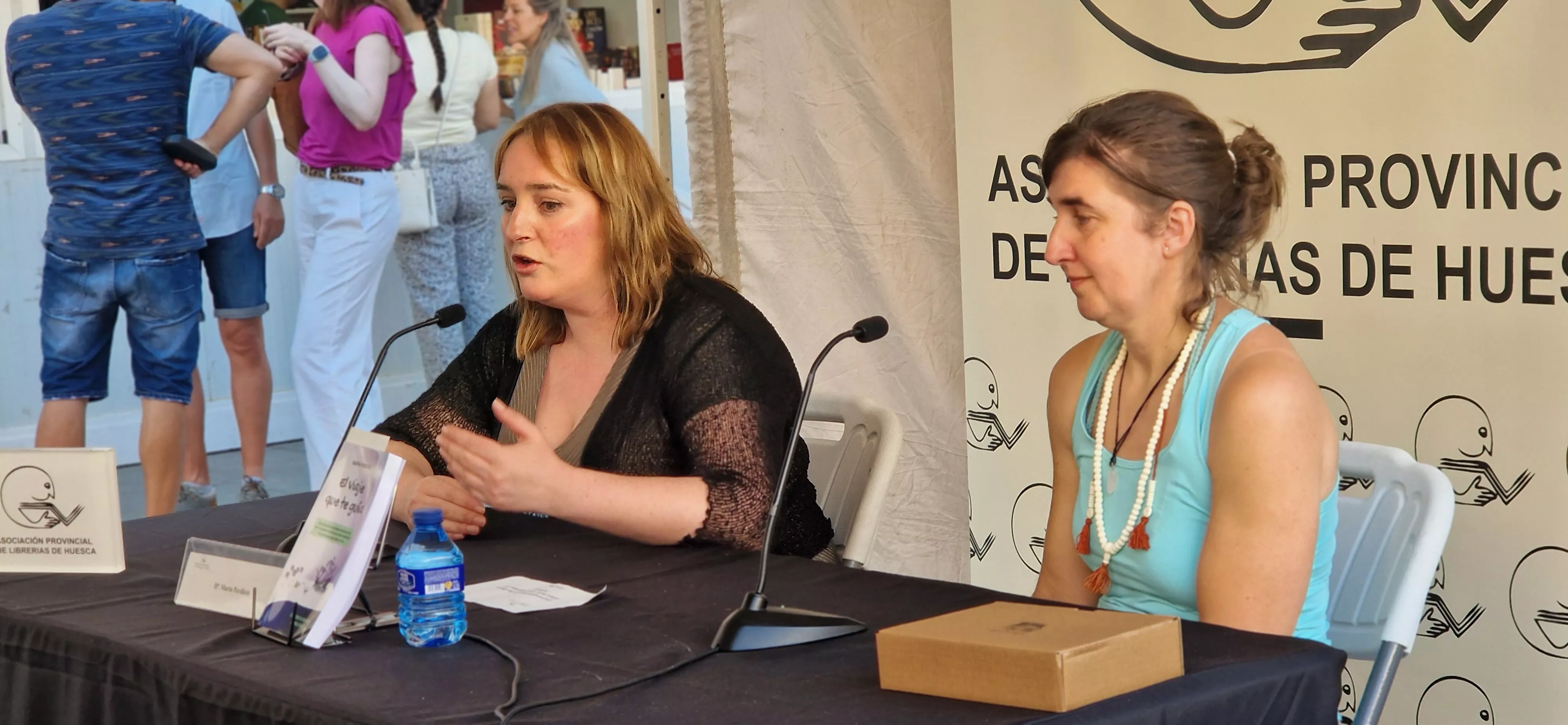 Presentación de El viaje que te guía, con Marta Perdices, a la izquierda. Foto Myriam Martínez