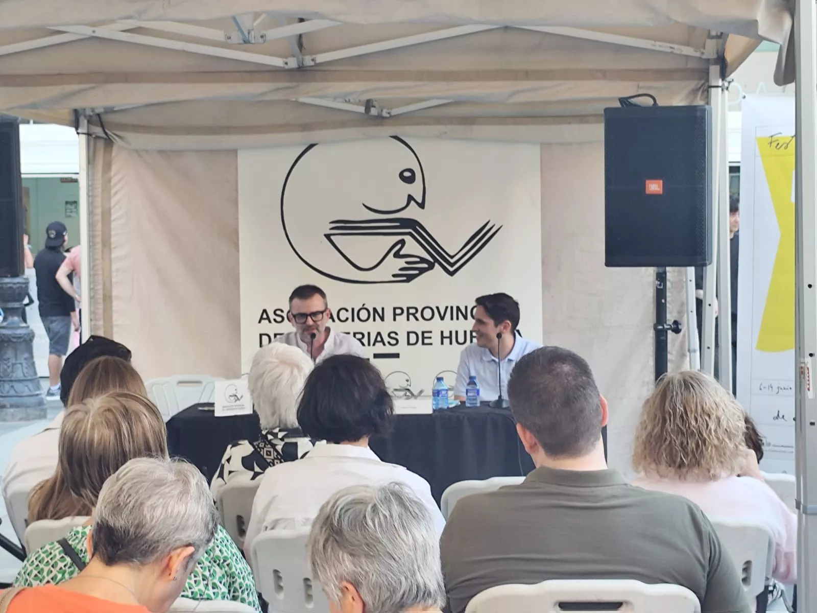 Presentación del libro de Antonio Viñuales. Foto Ana Mora