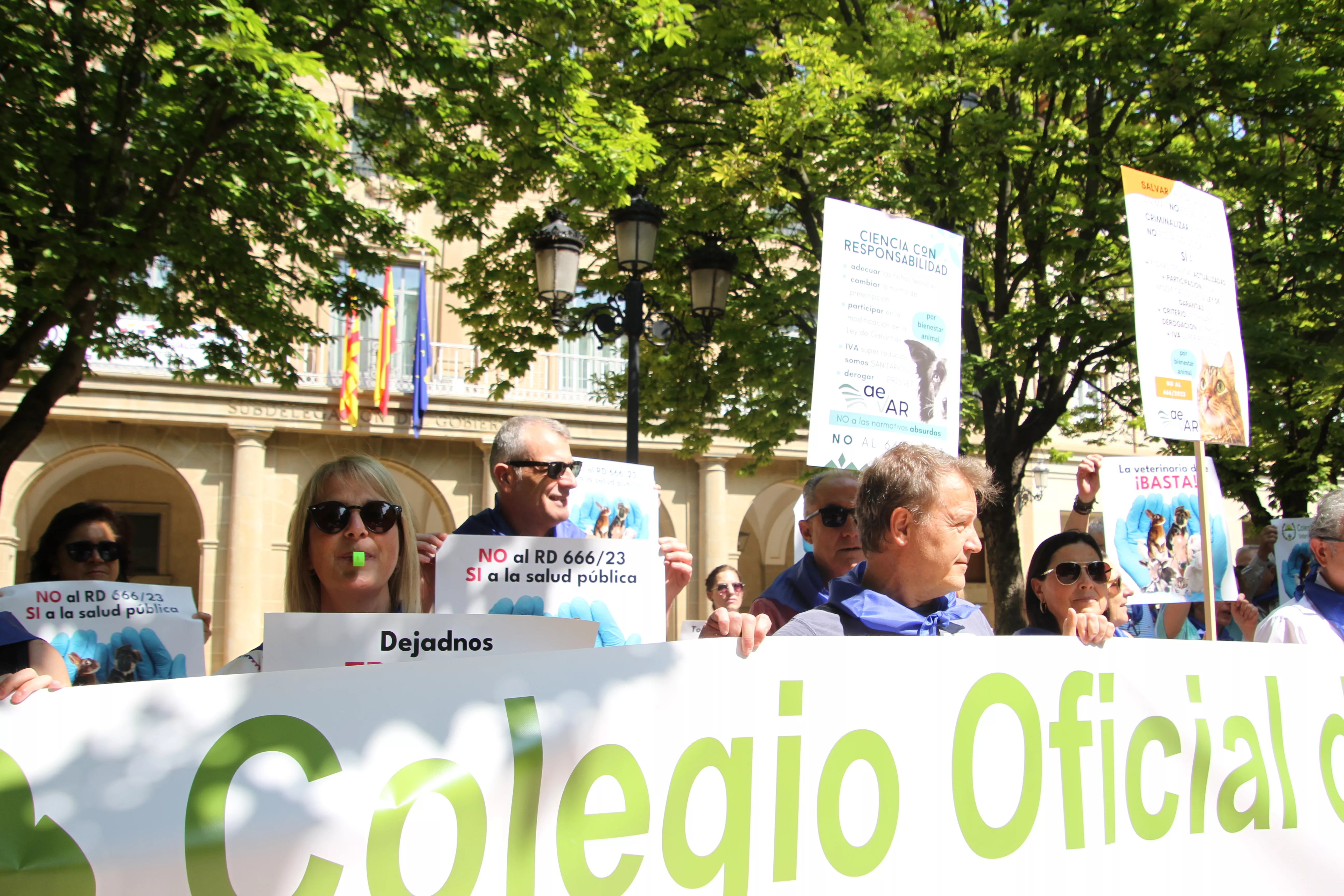 Manifestación de los veterinarios en Huesca. Foto Carlos Neofato