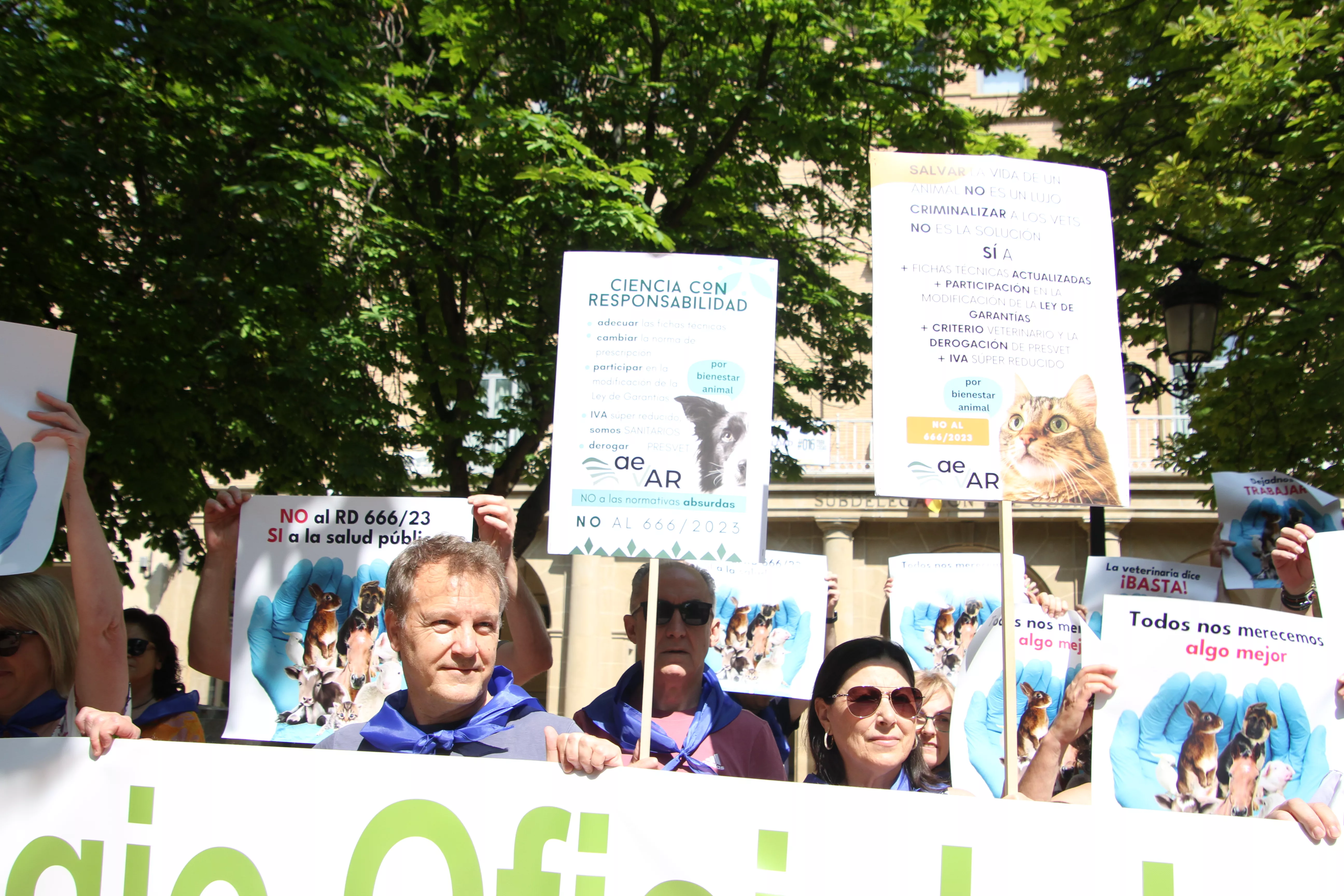 Manifestación de los veterinarios en Huesca. Foto Carlos Neofato