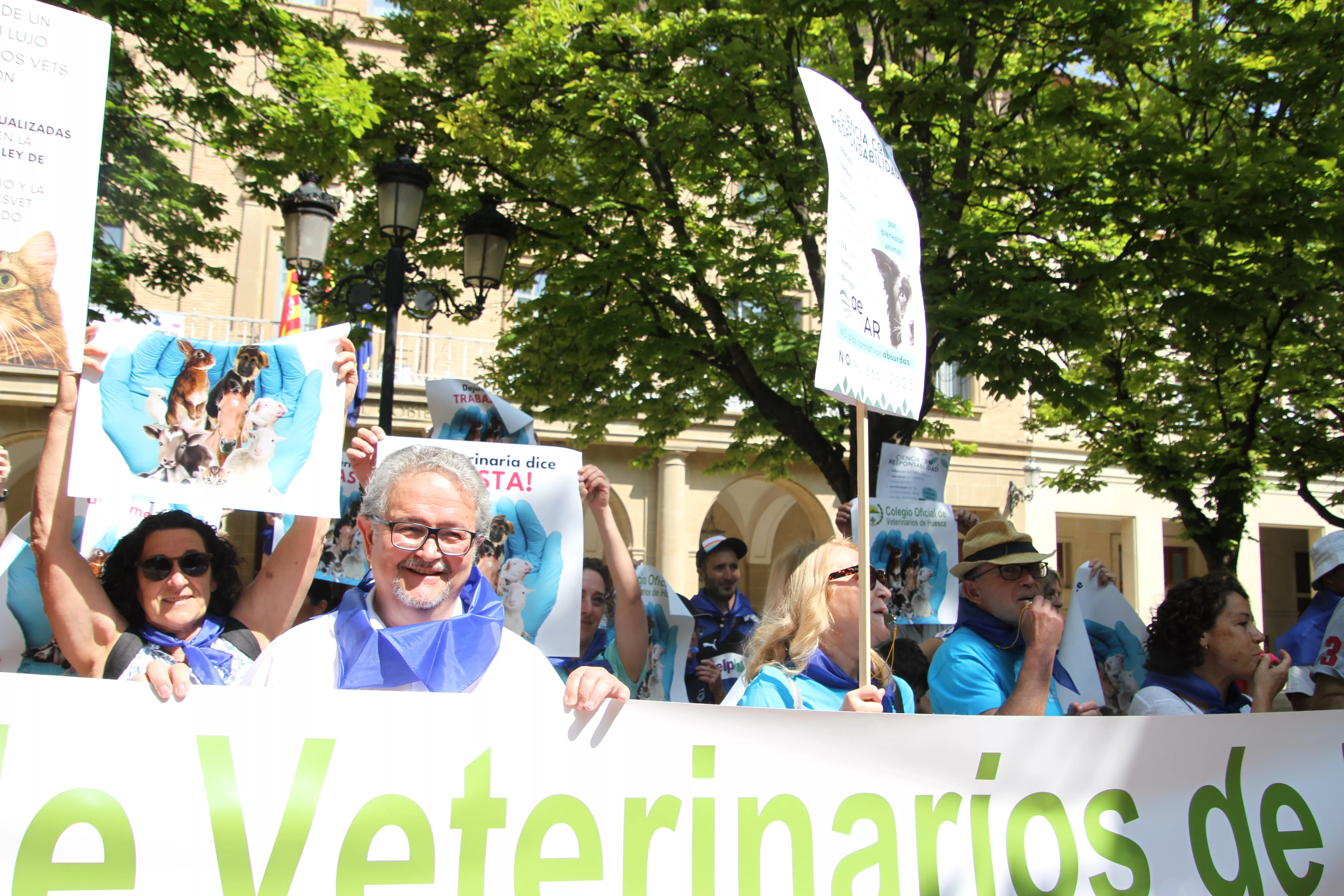 Manifestación de los veterinarios en Huesca. Foto Carlos Neofato