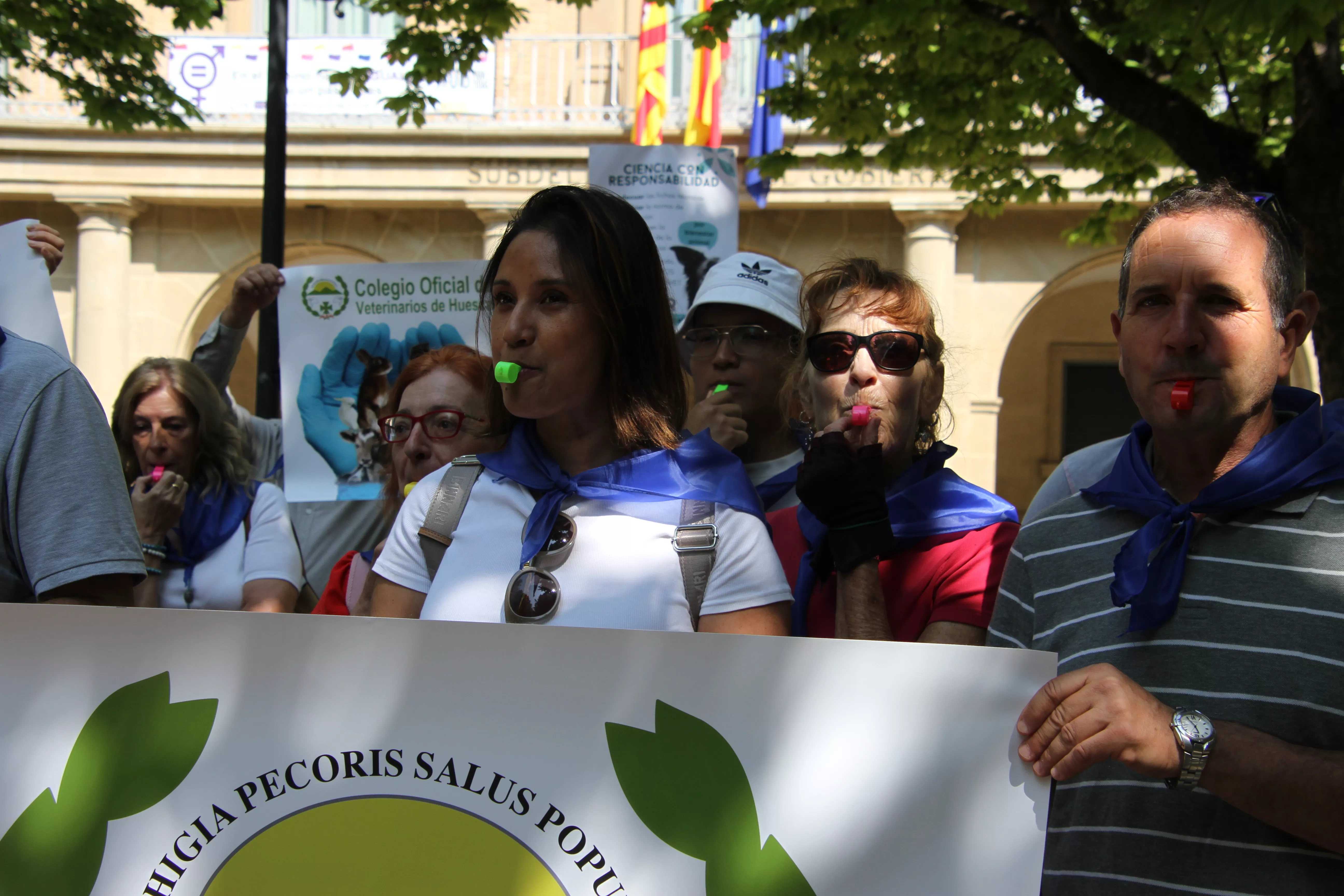 Manifestación de los veterinarios en Huesca. Foto Carlos Neofato