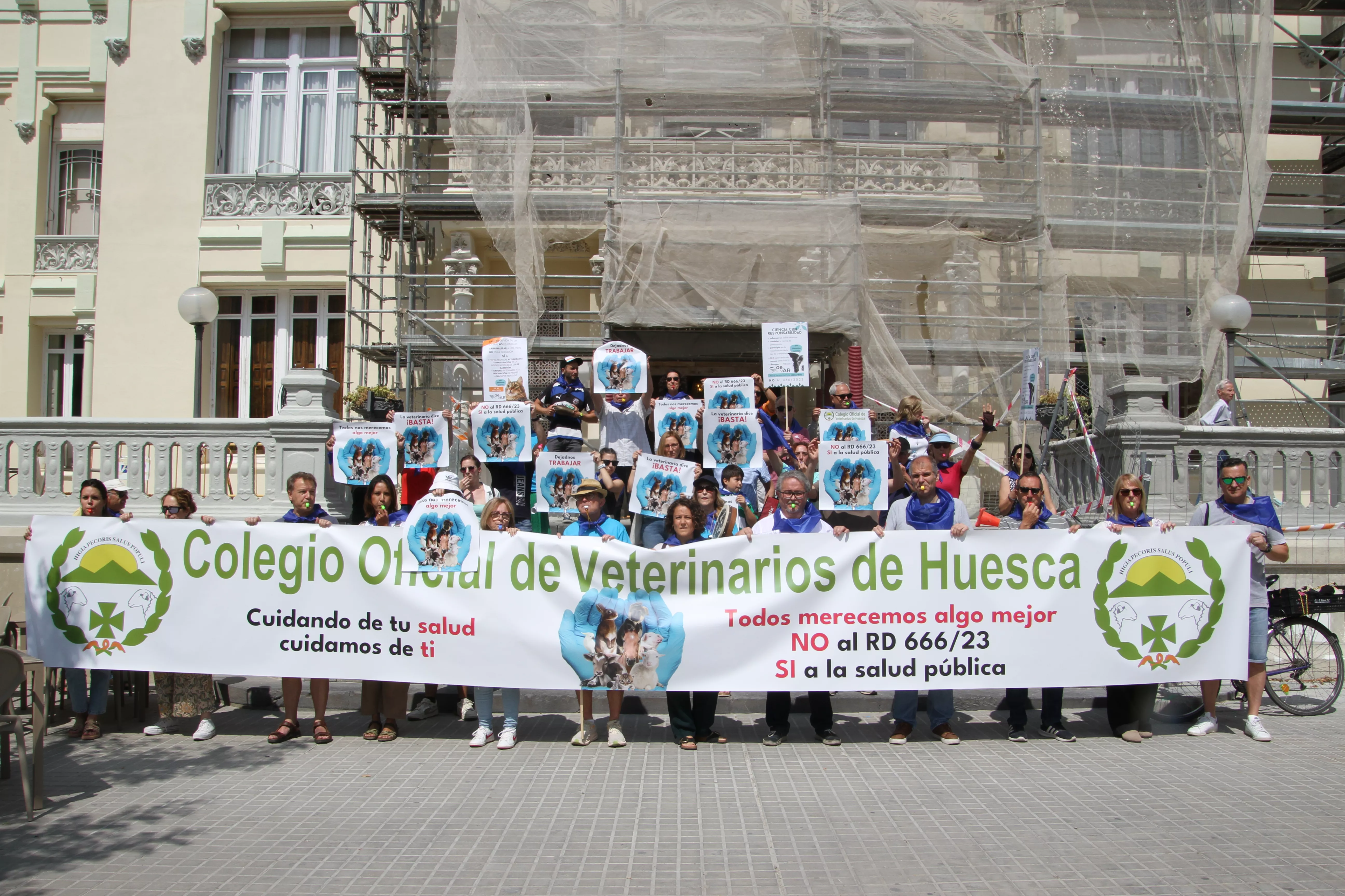 Manifestación de los veterinarios en Huesca. Foto Carlos Neofato