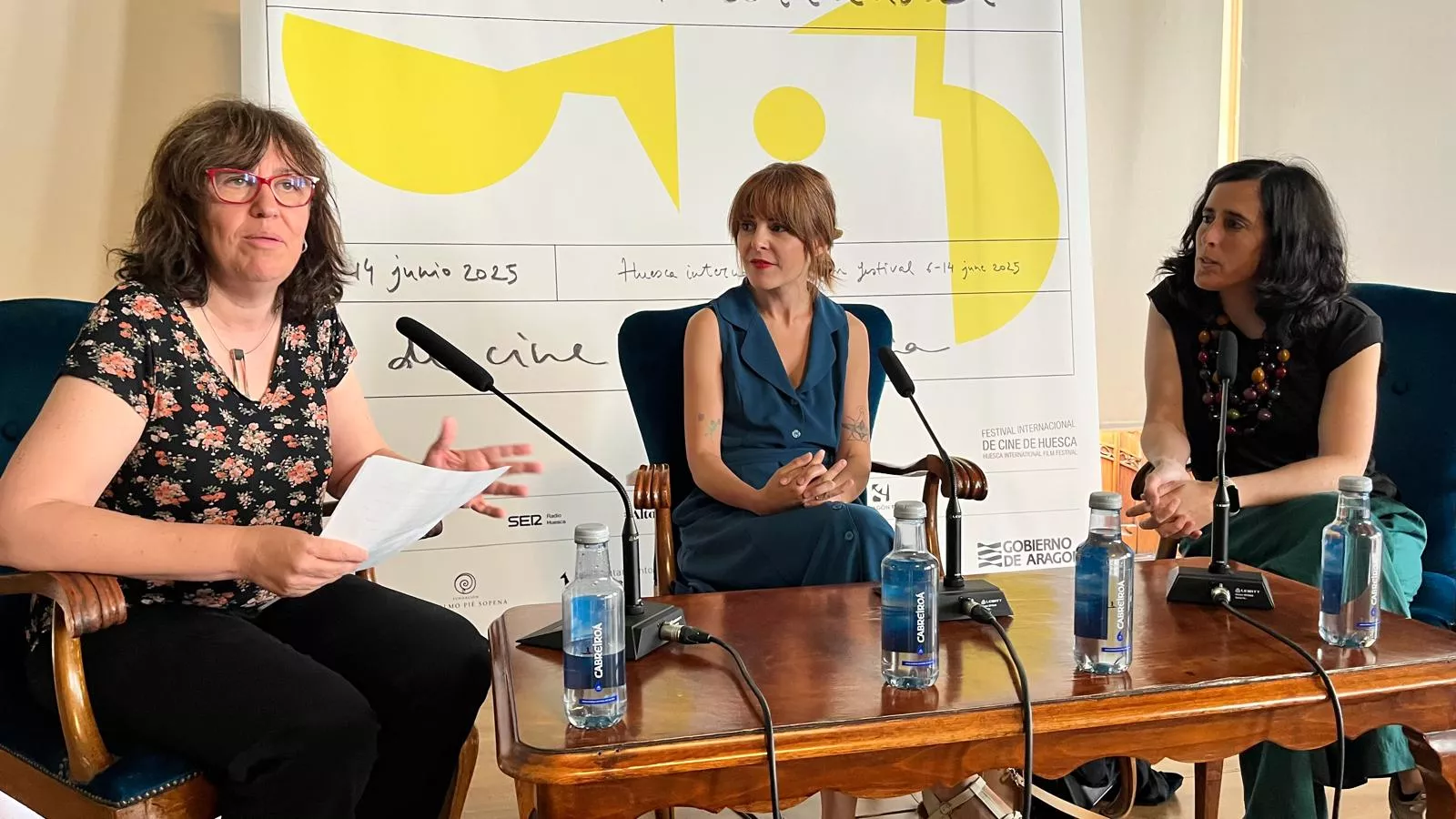 Vermú Violeta del Festival de Cine de Huesca con Chus Fenero, Marta Cabrera y Aurora Lago. Foto Mercedes Manterola