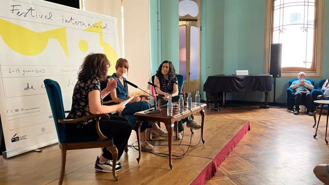 Vermú violeta en el Casino de Huesca. Vermú violeta en el Casino de Huesca.