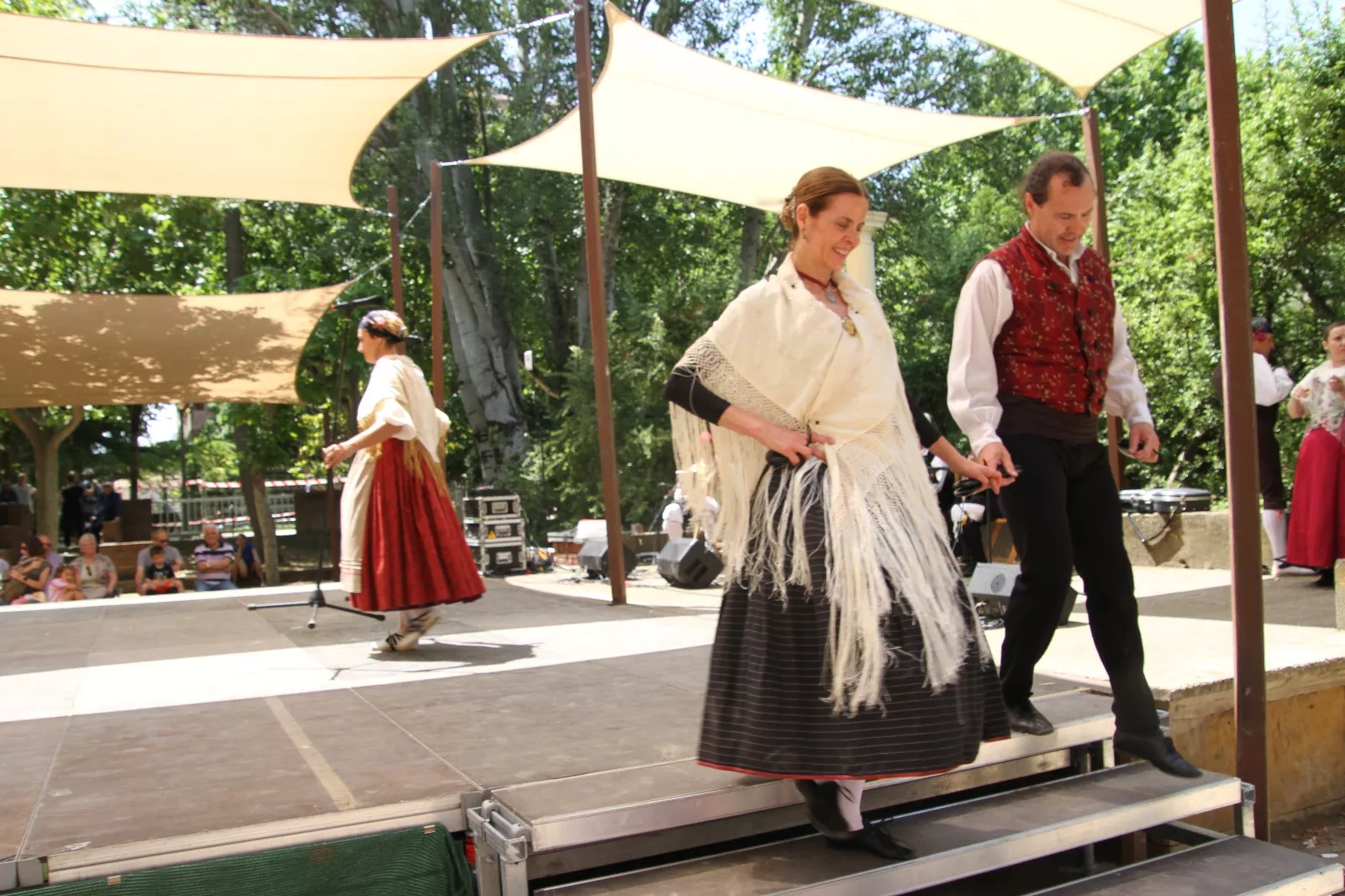 Fin de curso del Grupo Folklórico San Lorenzo. Foto Carlos Neofato 