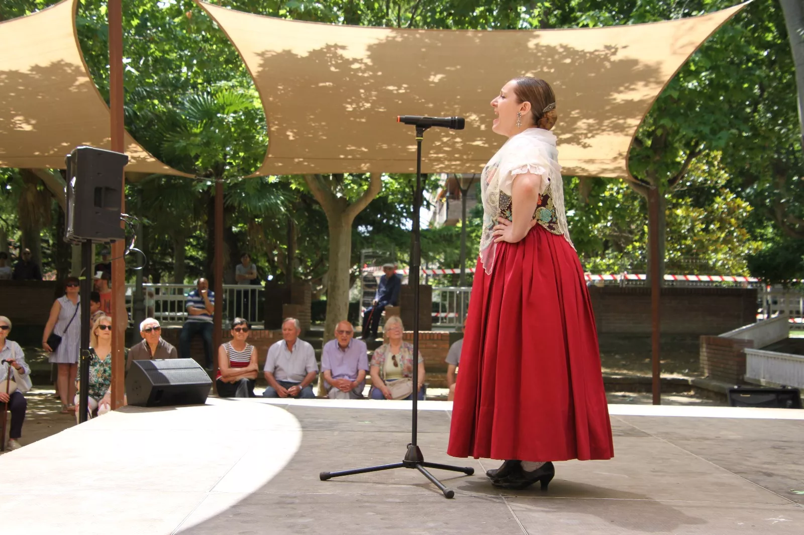Fin de curso del Grupo Folklórico San Lorenzo. Foto Carlos Neofato 