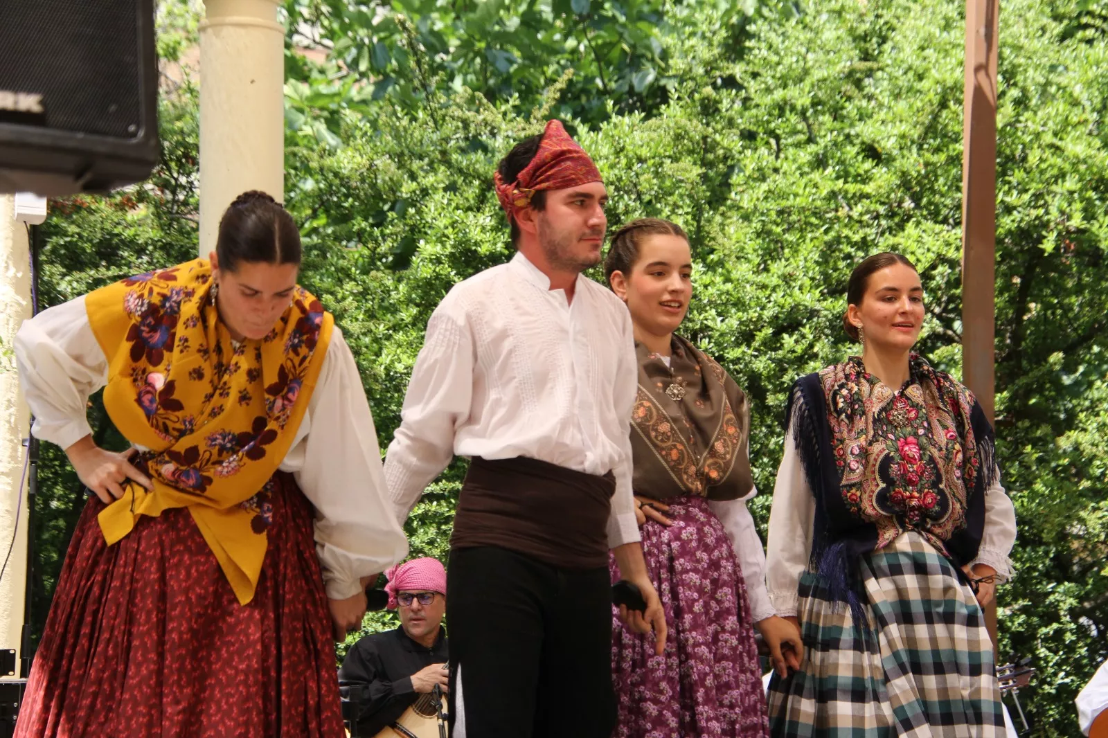 Fin de curso del Grupo Folklórico San Lorenzo. Foto Carlos Neofato 