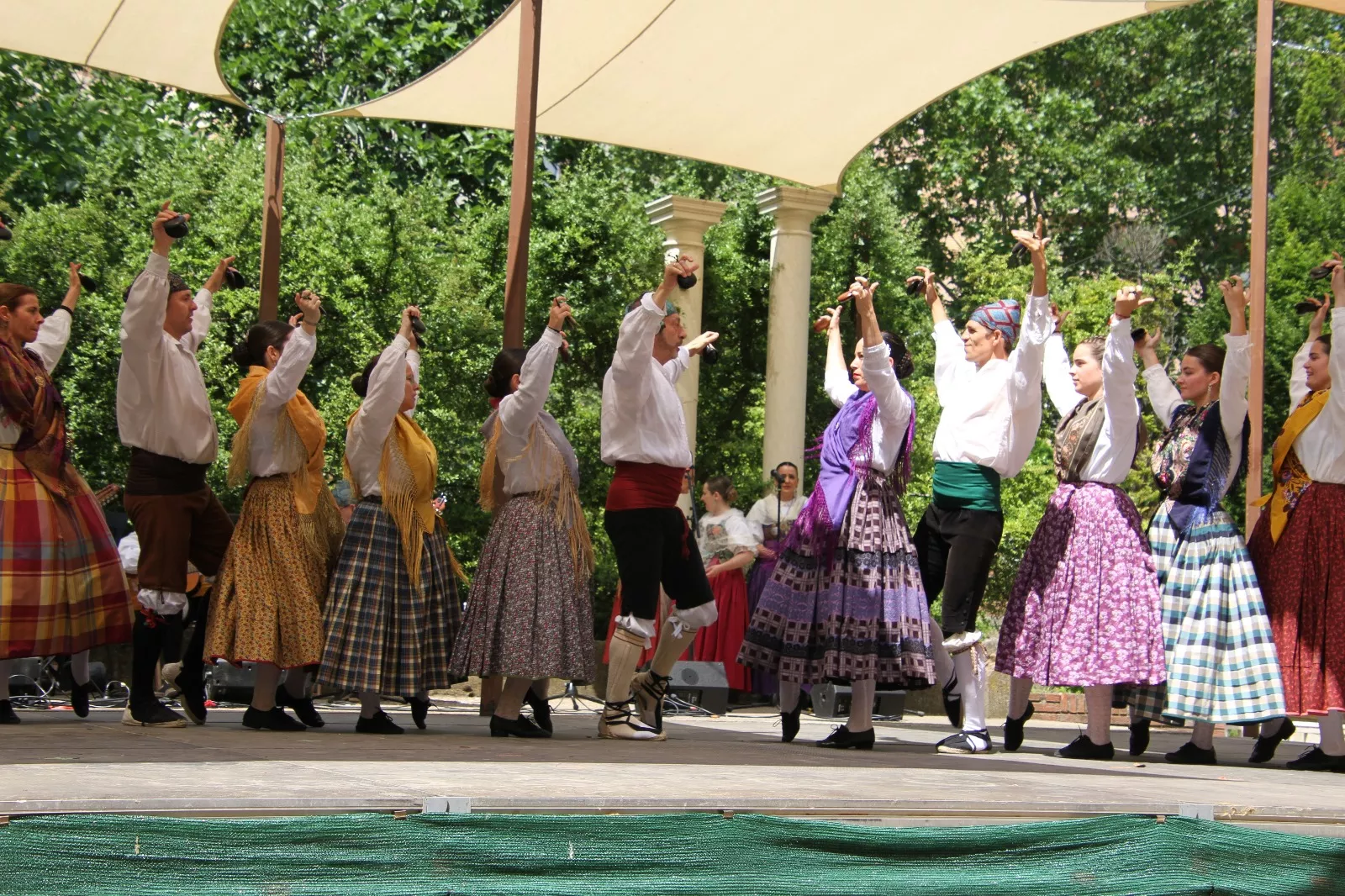 Fin de curso del Grupo Folklórico San Lorenzo. Foto Carlos Neofato 