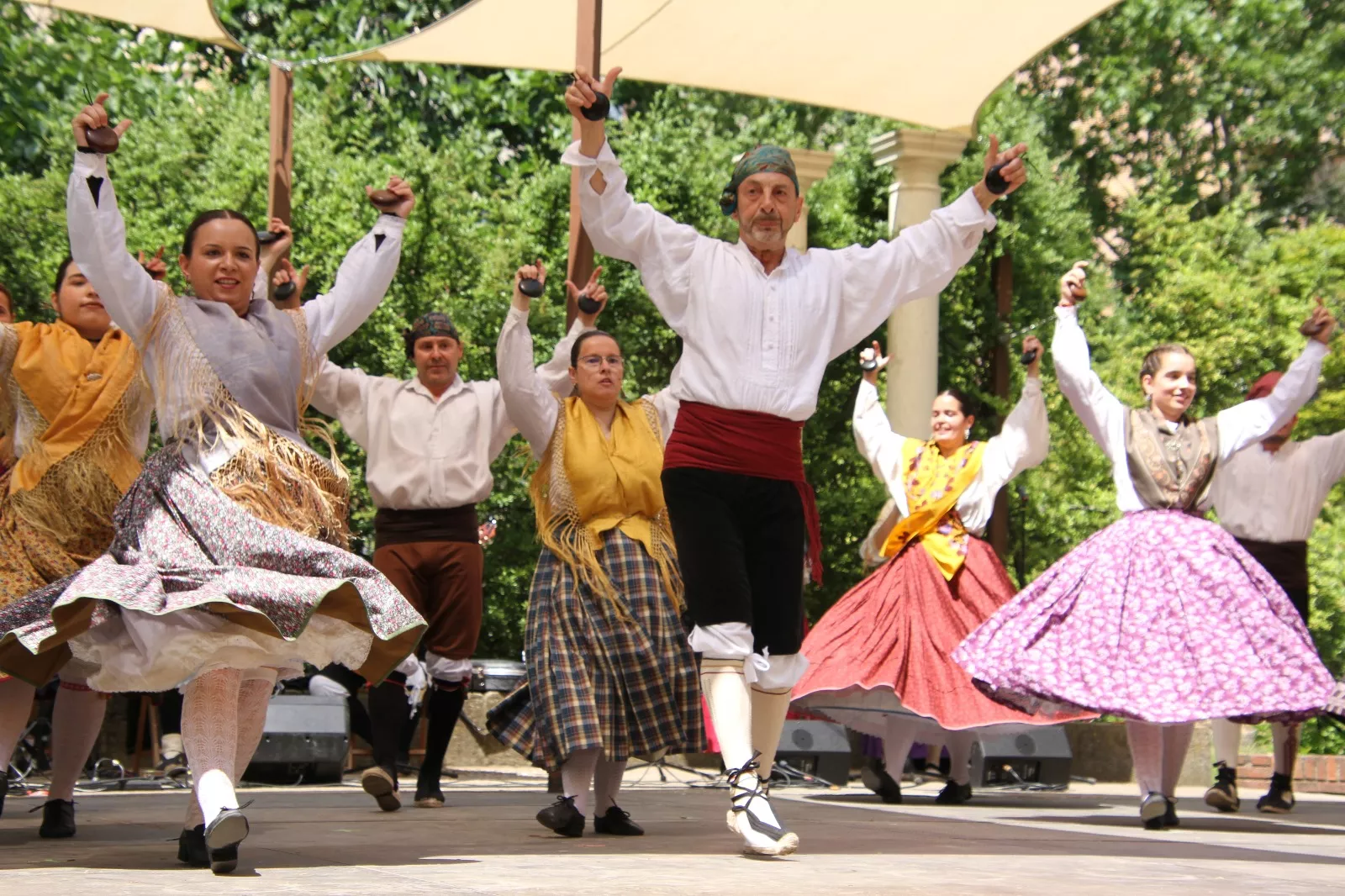 Fin de curso del Grupo Folklórico San Lorenzo. Foto Carlos Neofato 