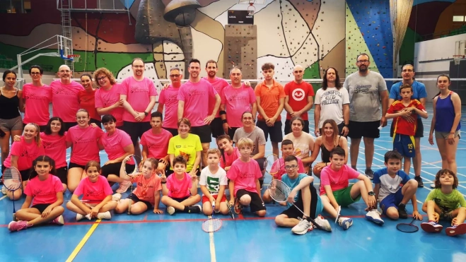 Foto de familia del Club Bádminton Barbastro Foto de familia del Club Bádminton Barbastro