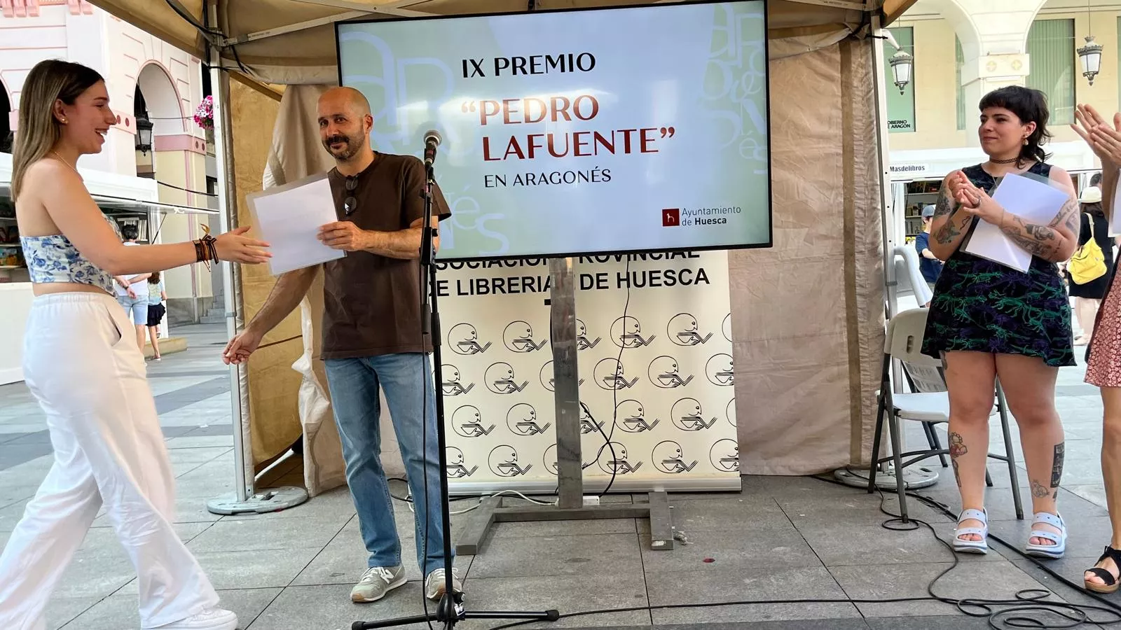 Entrega de premios especiales de la Feria del Libro de Huesca. Foto Mercedes Manterola