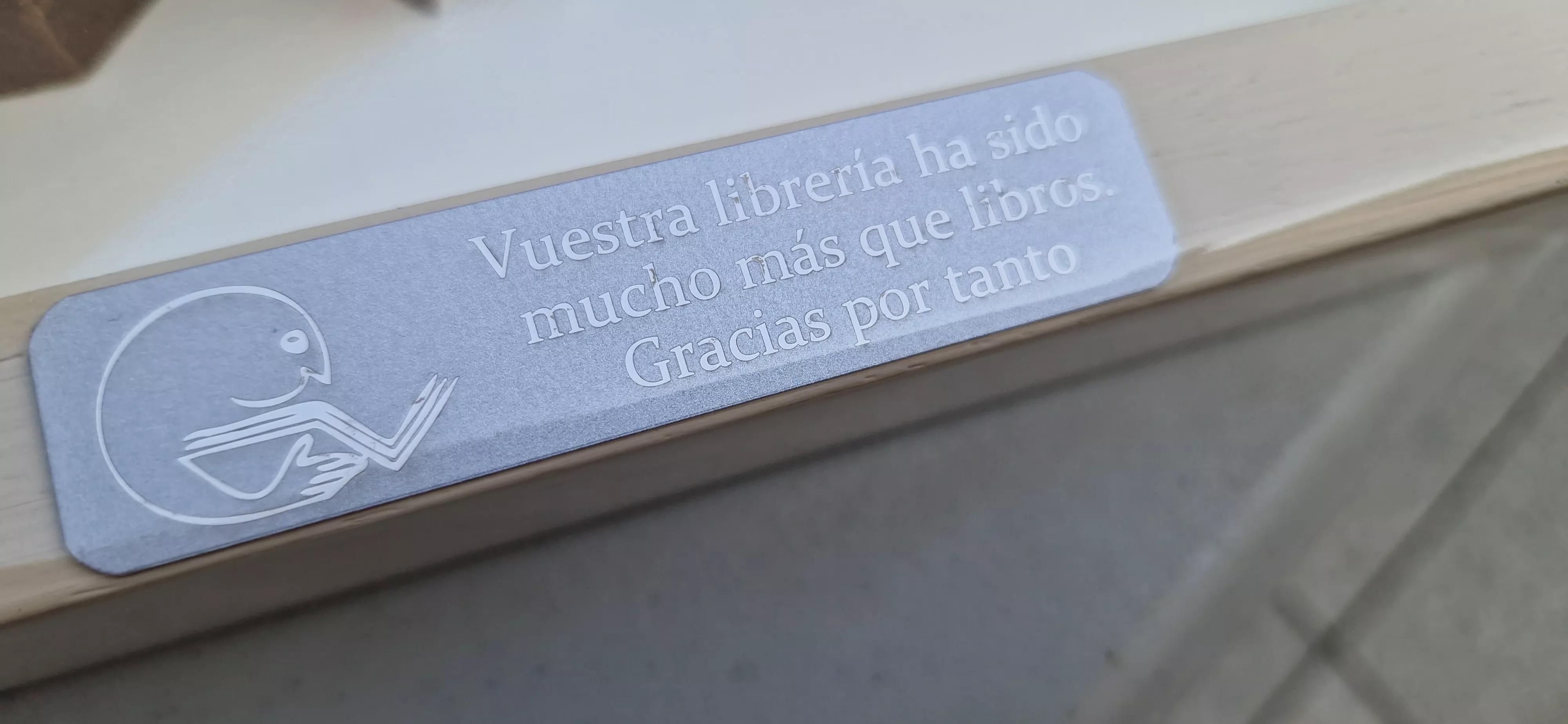 Reconocimiento de los libreros a Másdelibros en el cierre de la Feria del Libro de Huesca. Foto Myriam Martínez