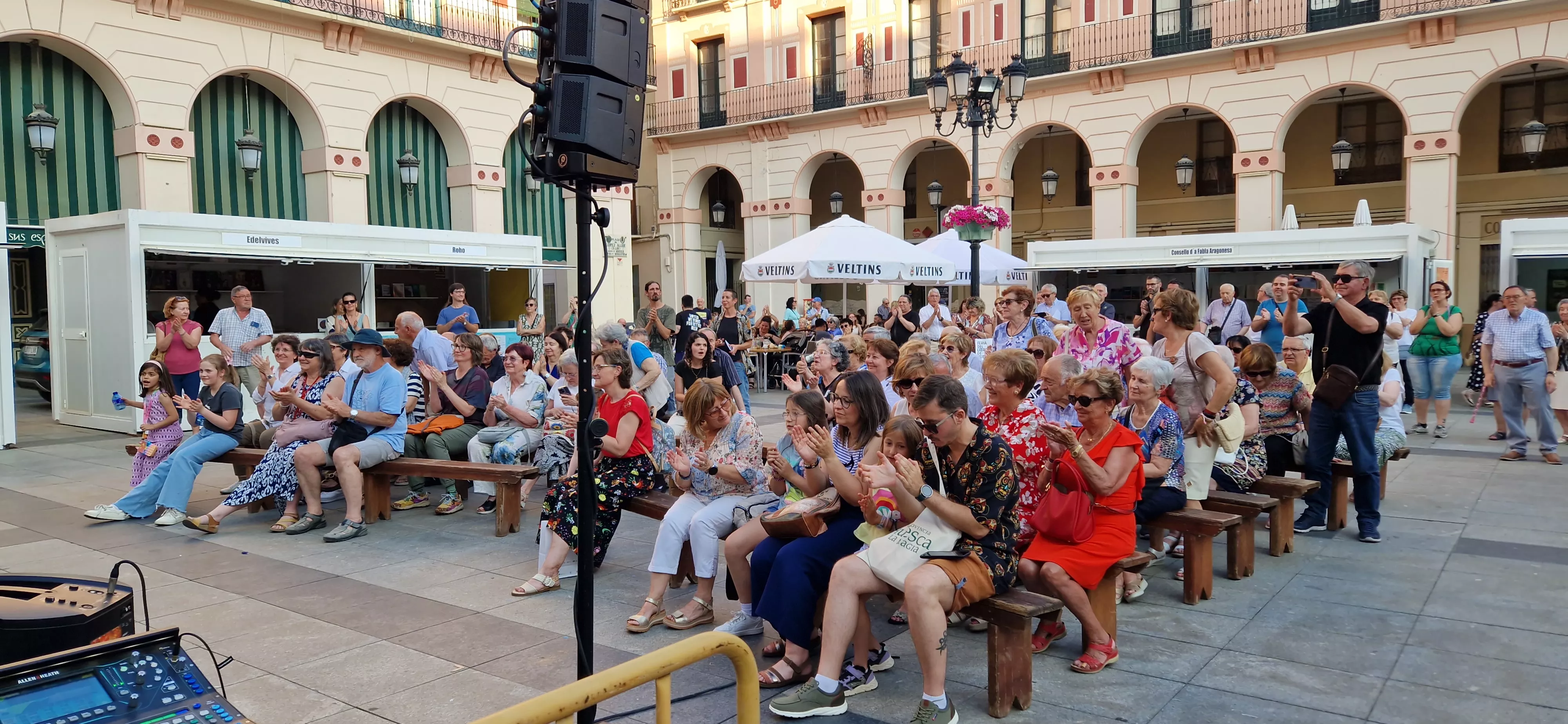 Olga y los Ministriles en la 41 Feria del Libro de Huesca. Foto Myriam Martínez
